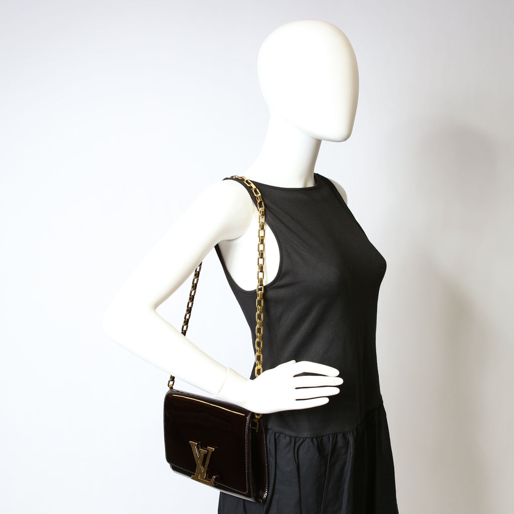 Louise MM Chain Bag Vernis Burgundy