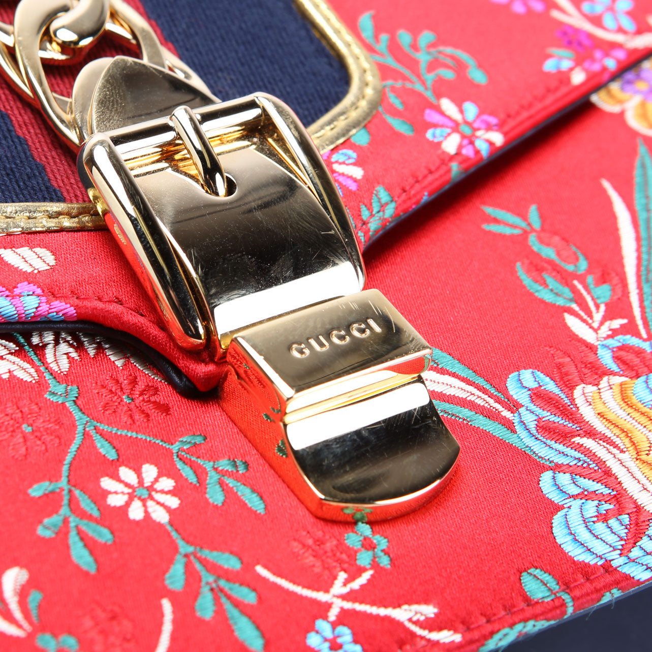 Gucci 421882 Floral Sylvie Shoulder Small