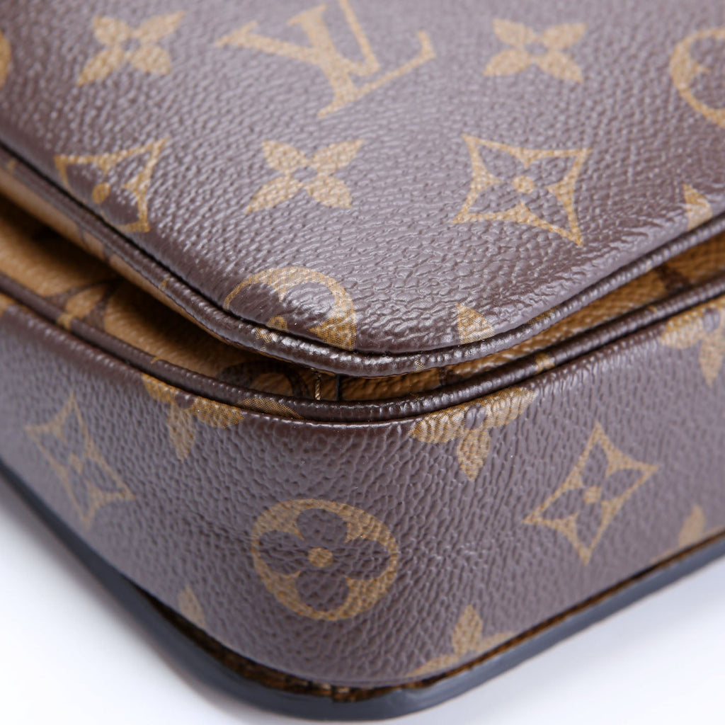Pochette Metis Reverse Monogram