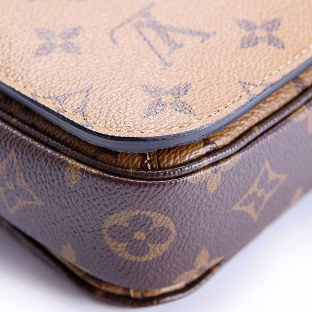 Pochette Metis Reverse Monogram