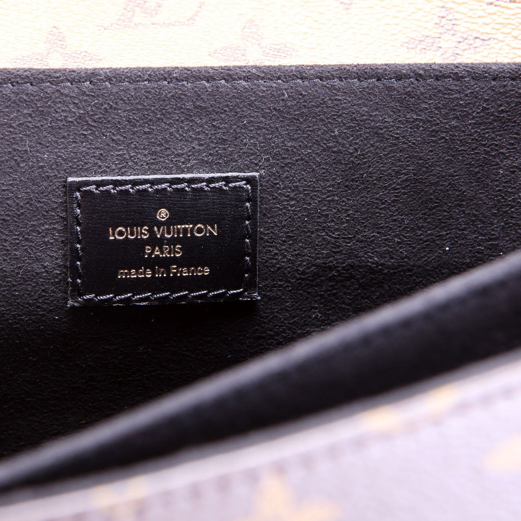 Pochette Metis Reverse Monogram