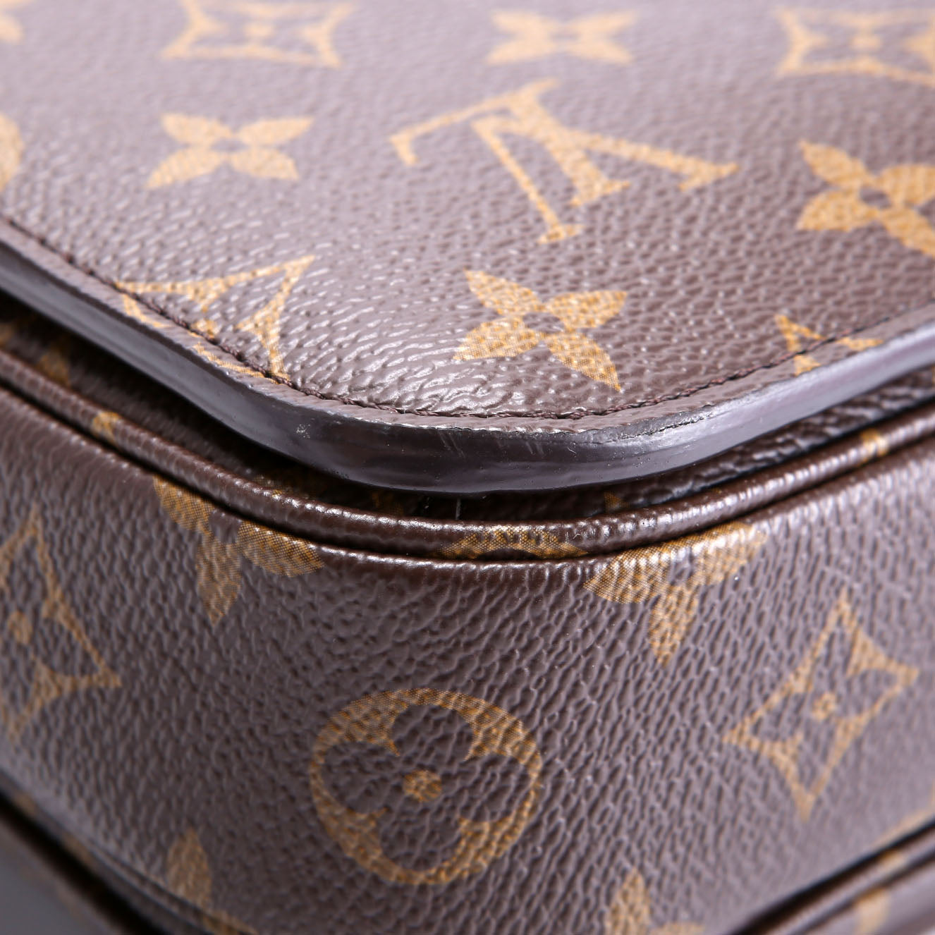 Pochette Metis Monogram