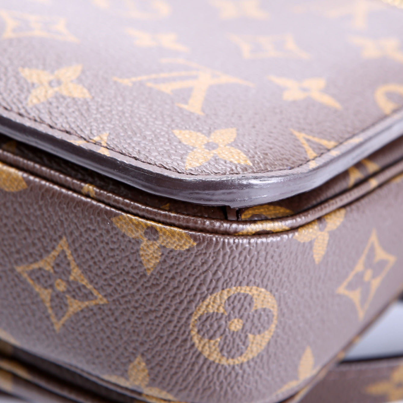 Pochette Metis Monogram