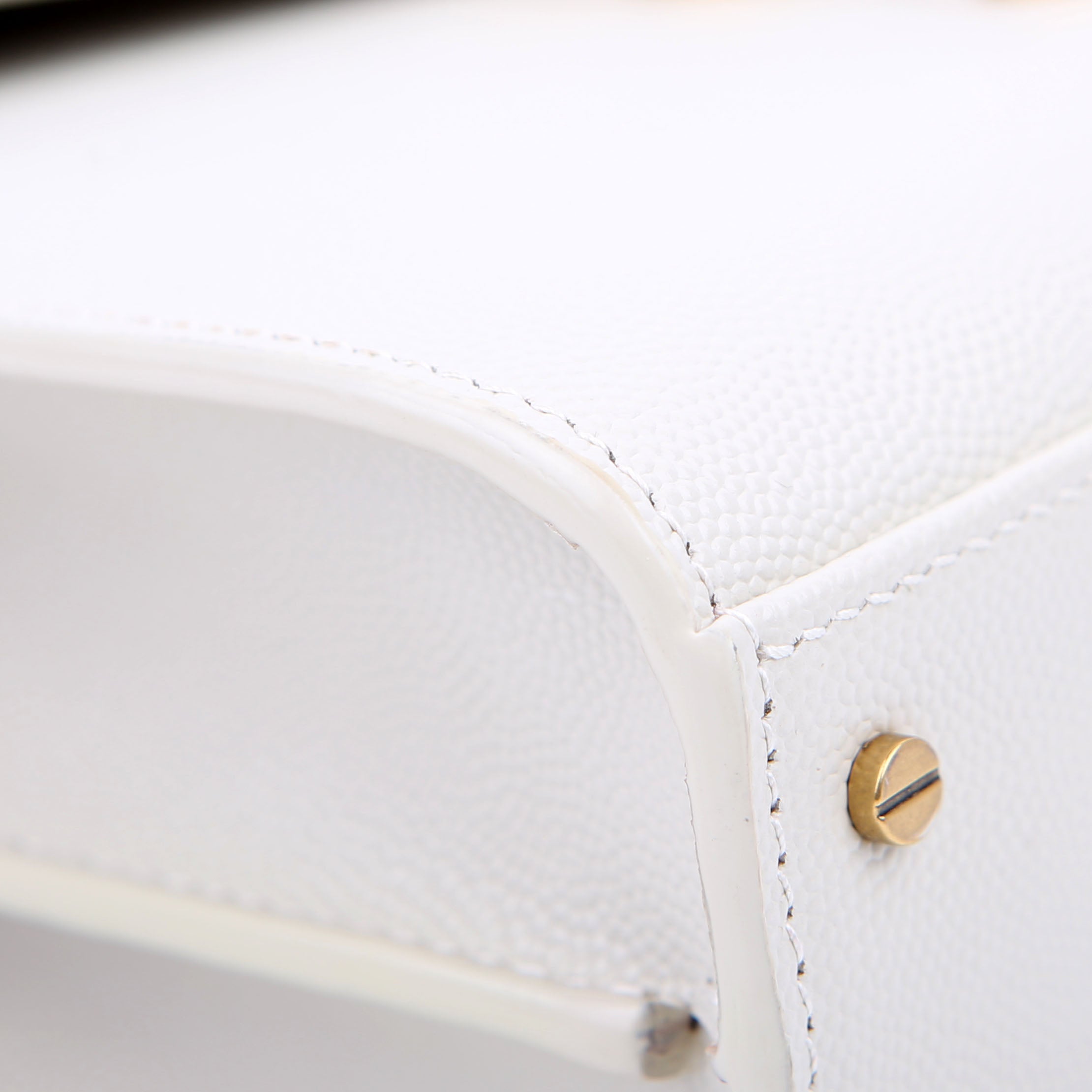Cassandra Top Handle White