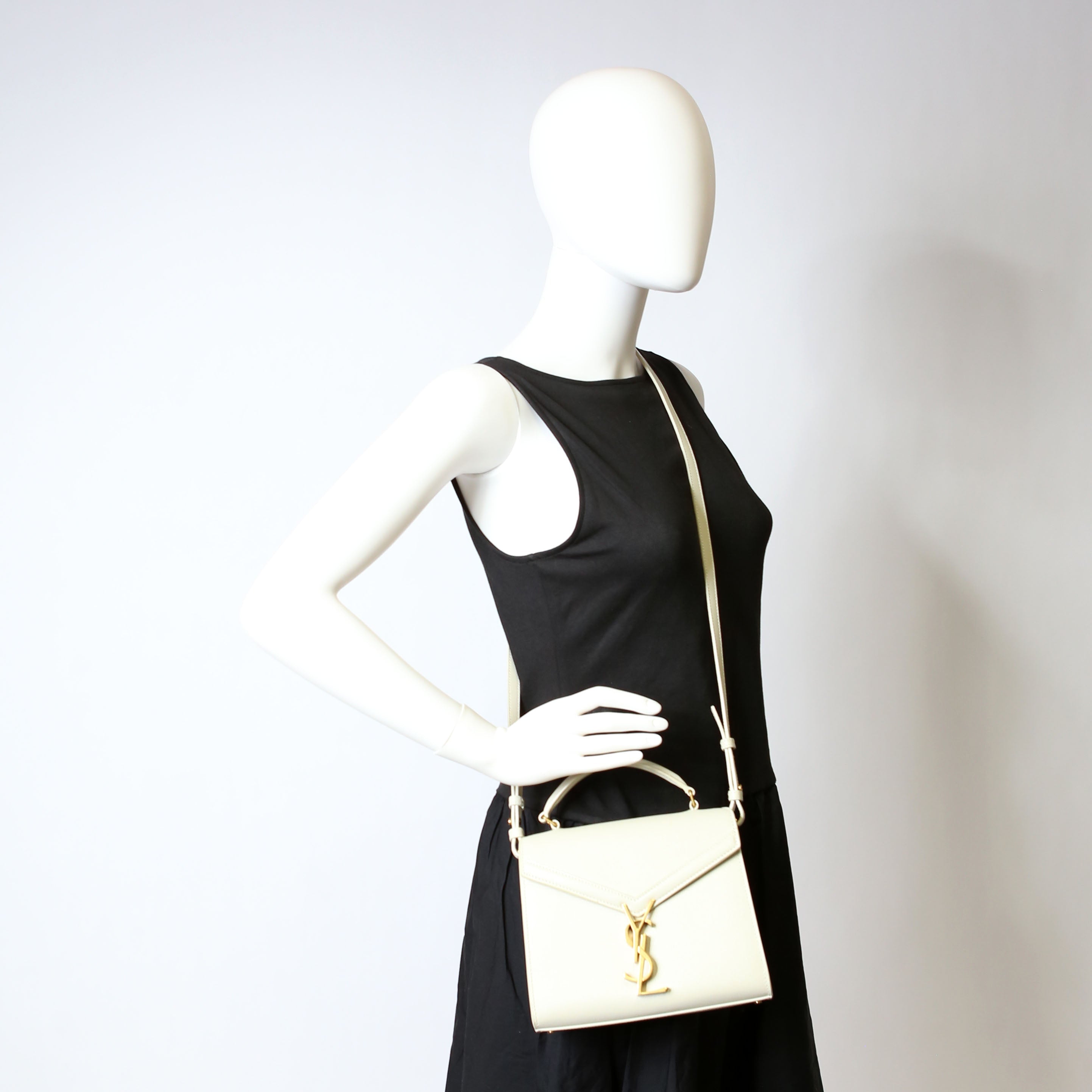 Cassandra Top Handle White