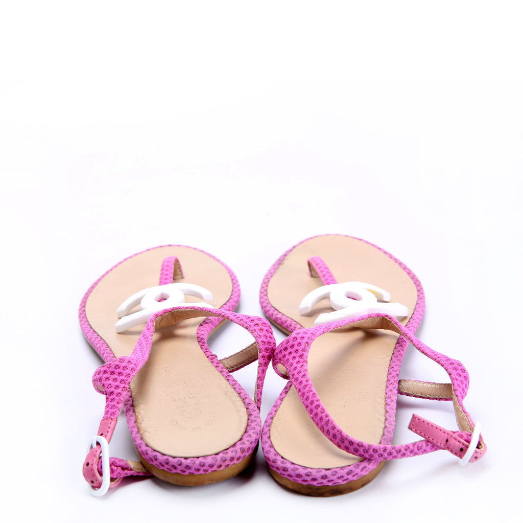 CC Logo T-Strap Sandals Size 37 Pink