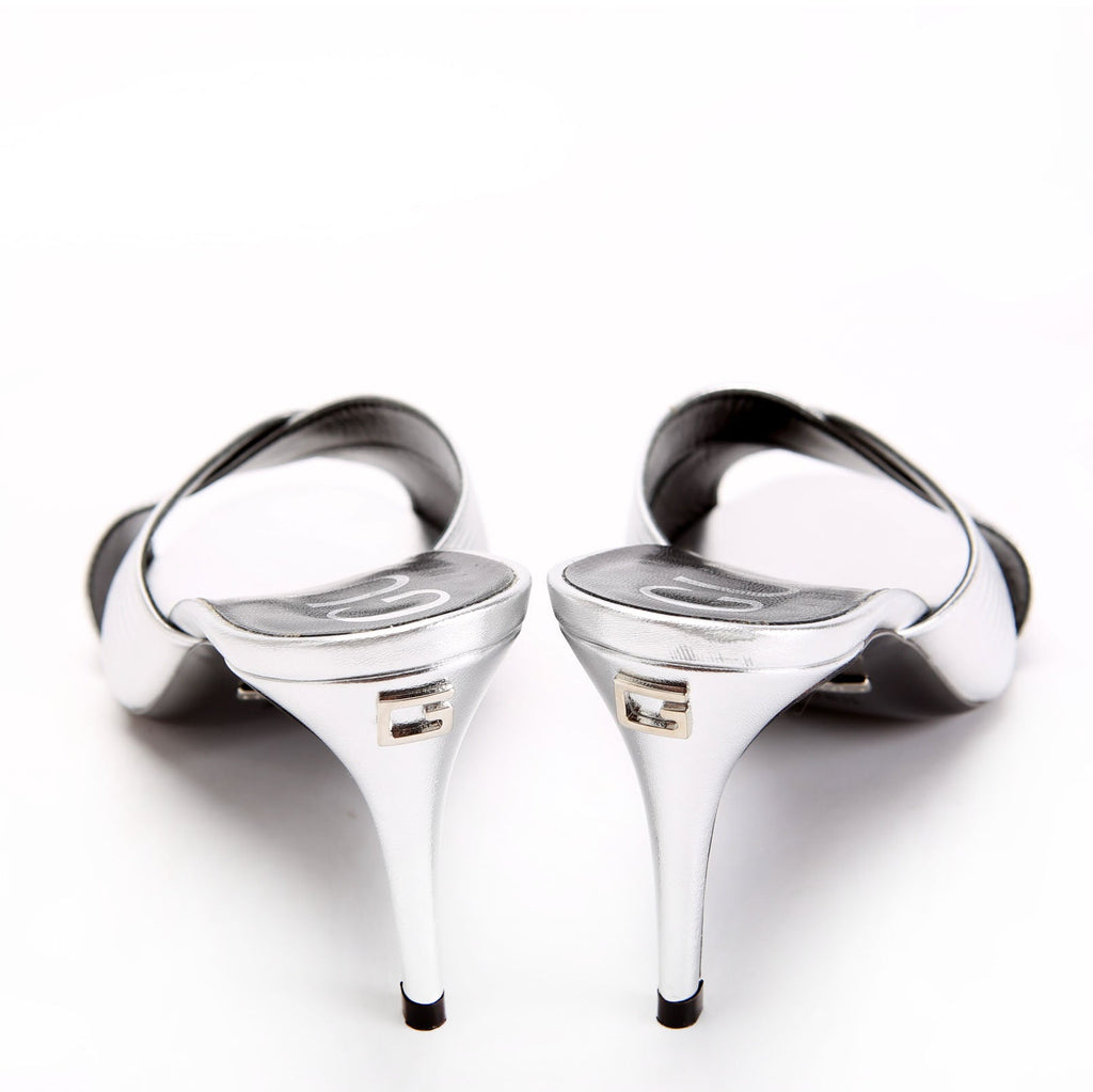 Betsy Mules Size 38.5 Silver