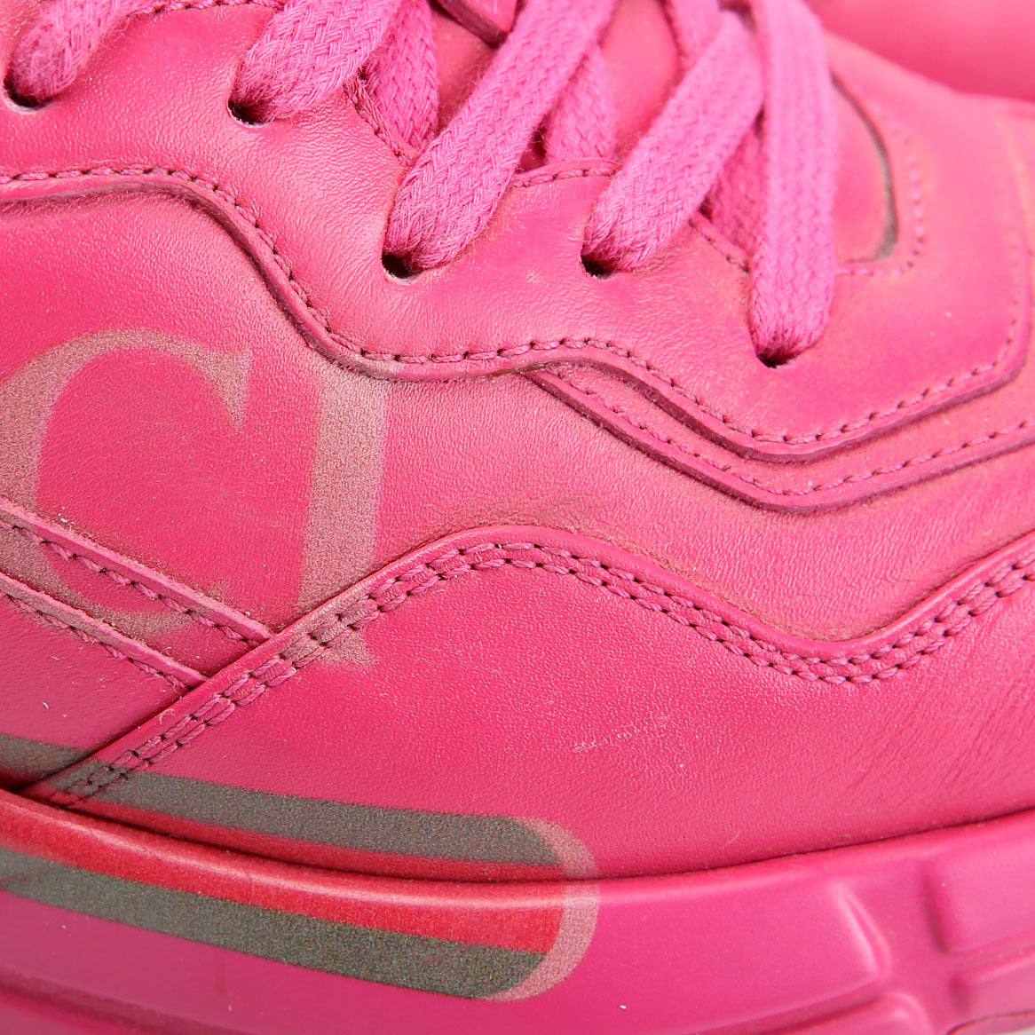 Gucci Rhyton Sneakers Pink