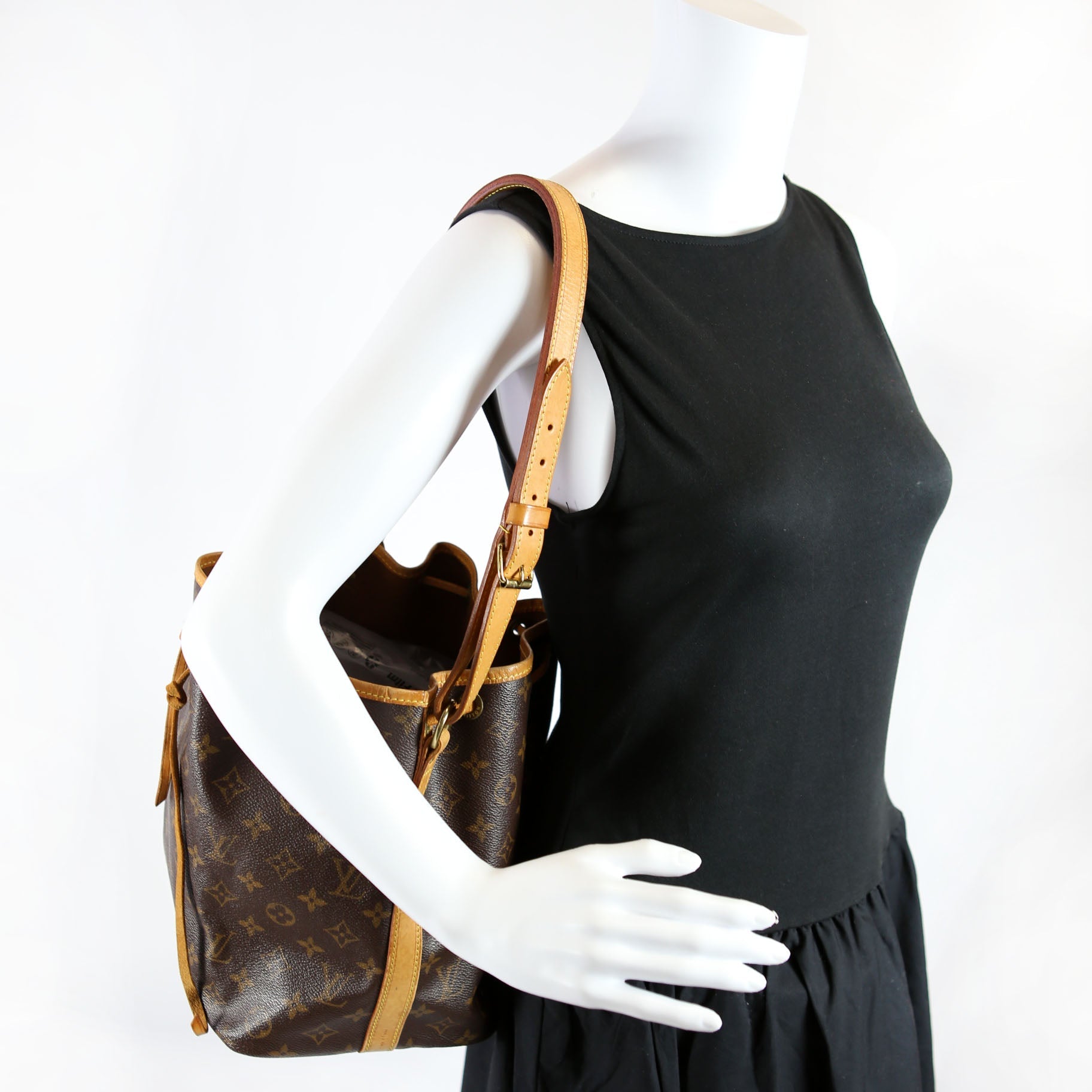 Noe Petit Vintage Monogram