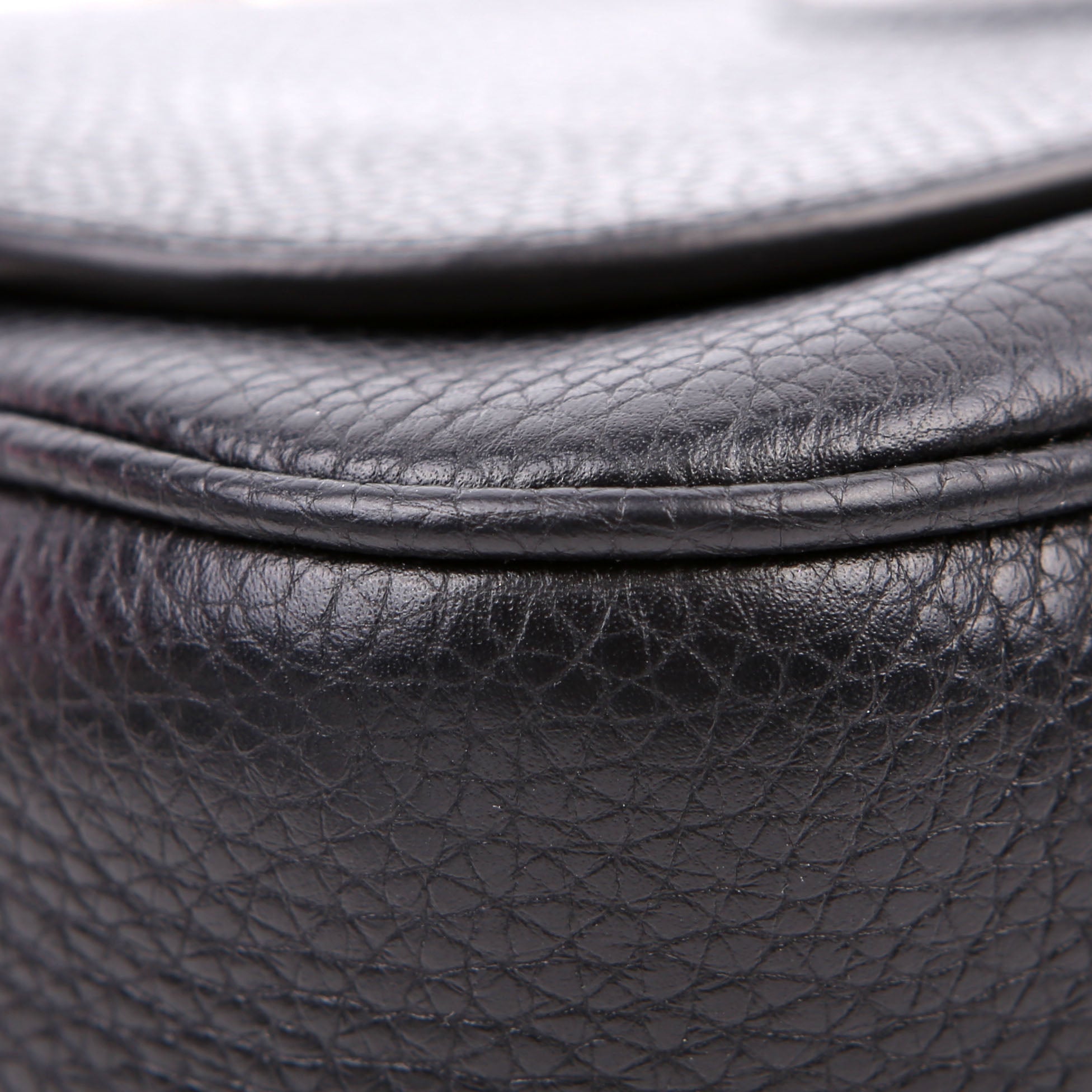 536224 Soho Chain Crossbody Medium Black