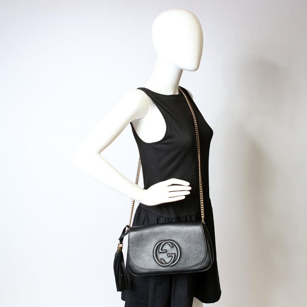 536224 Soho Chain Crossbody Medium Black