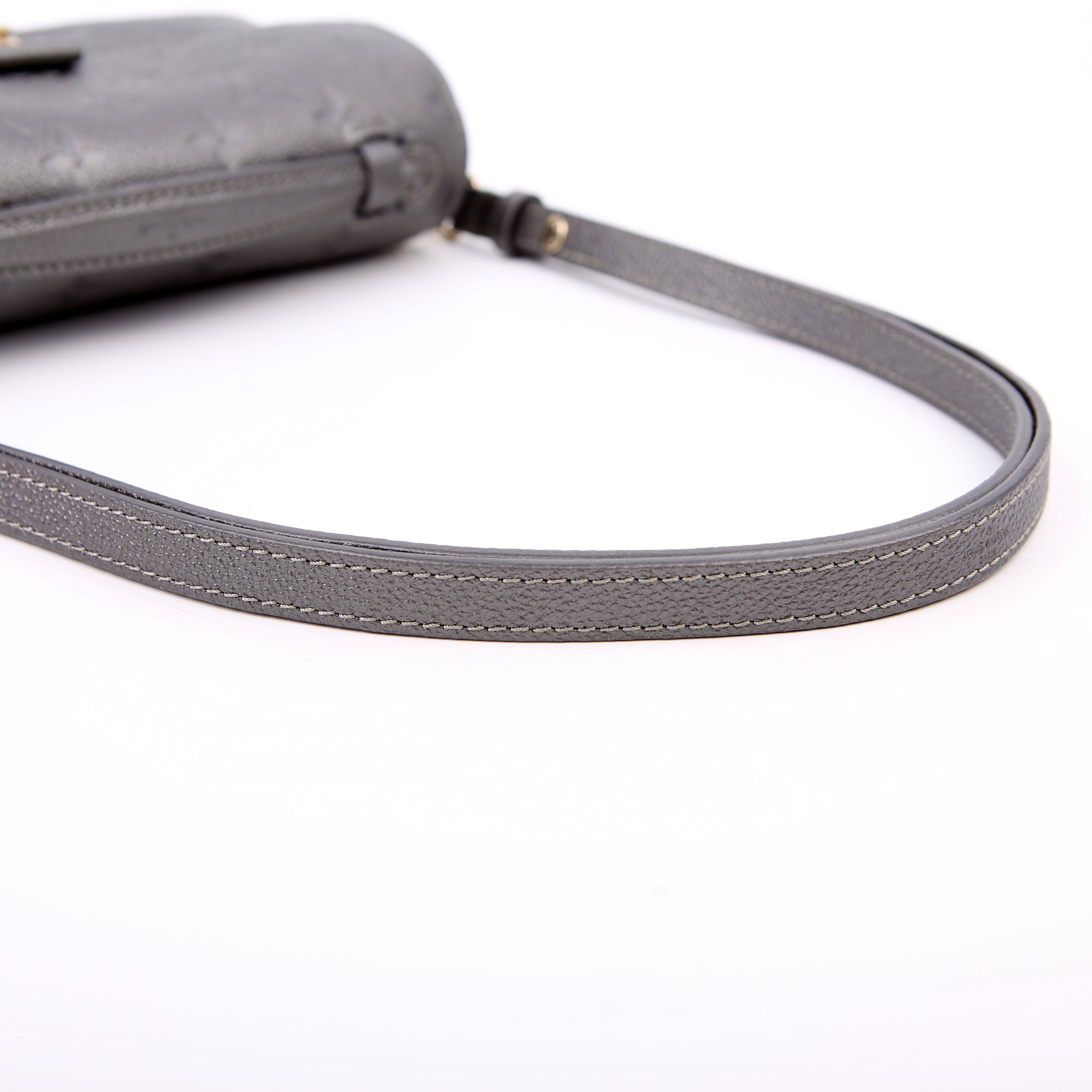 Pochette Metis East West Shimmery Empreinte Grey