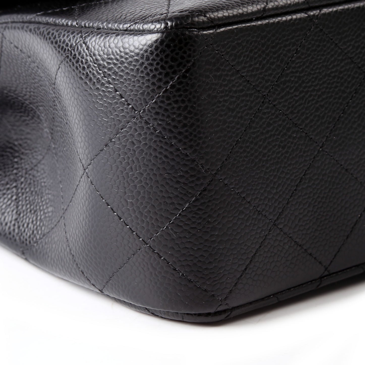 Classic Flap Jumbo Caviar 25M Black