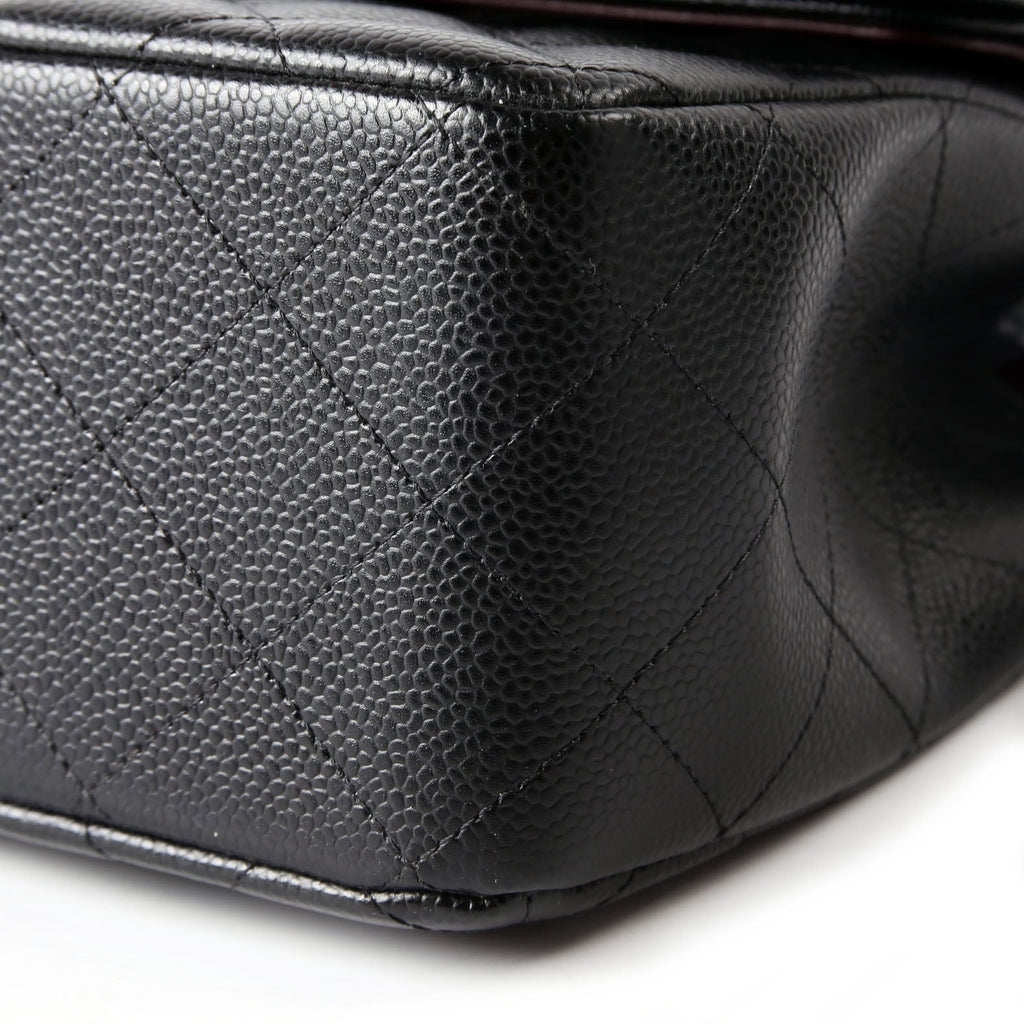 Classic Flap Jumbo Caviar 25M Black