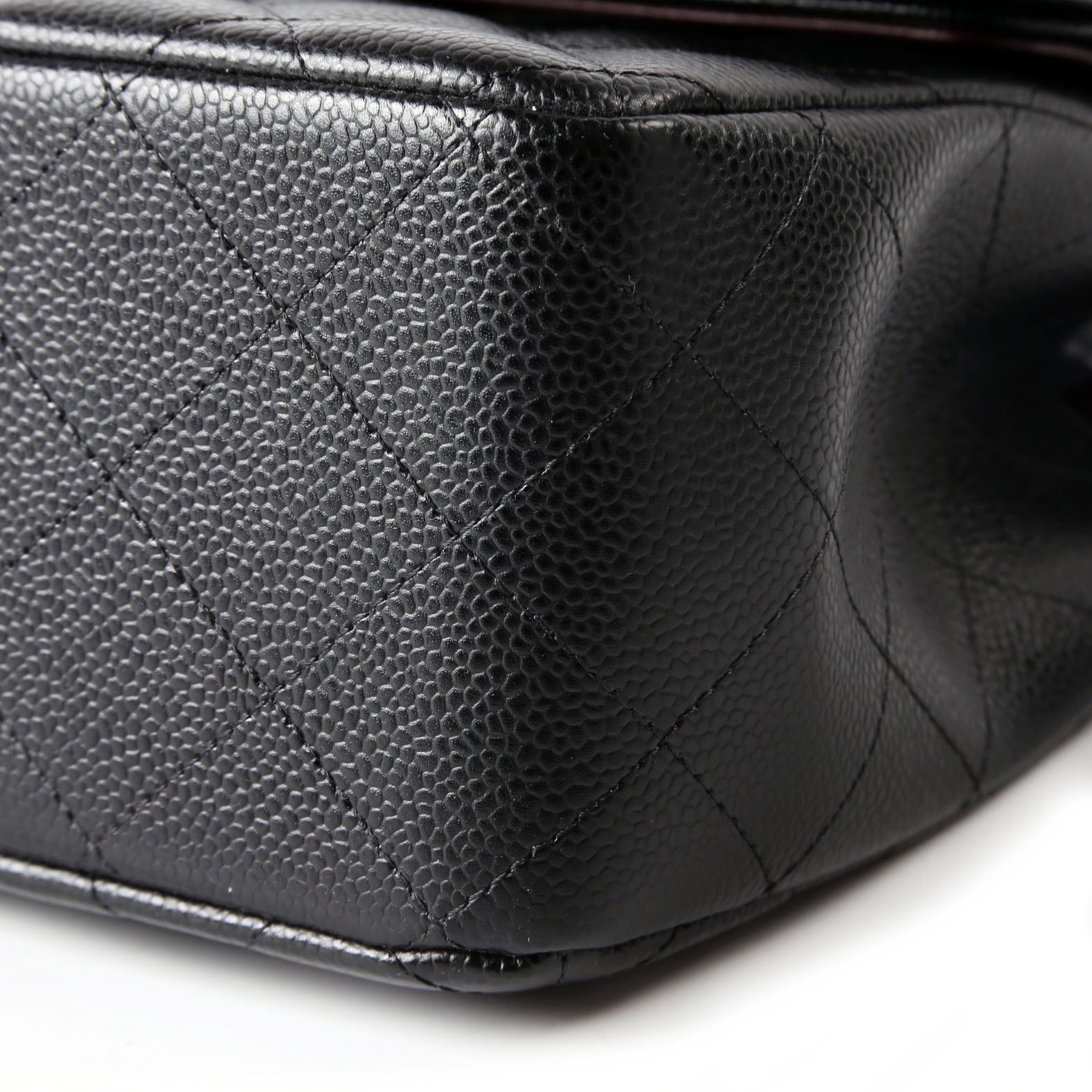 Classic Flap Jumbo Caviar 25M Black