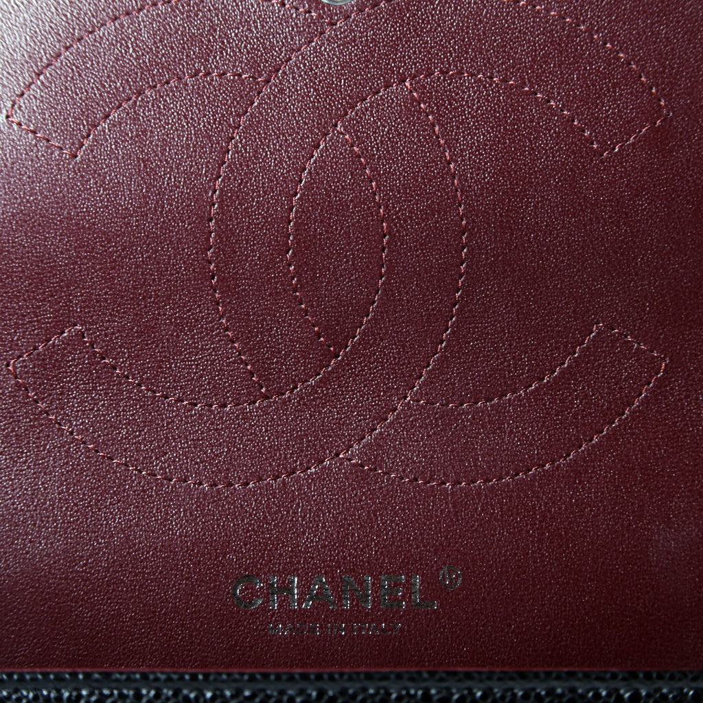 Classic Flap Jumbo Caviar 25M Black