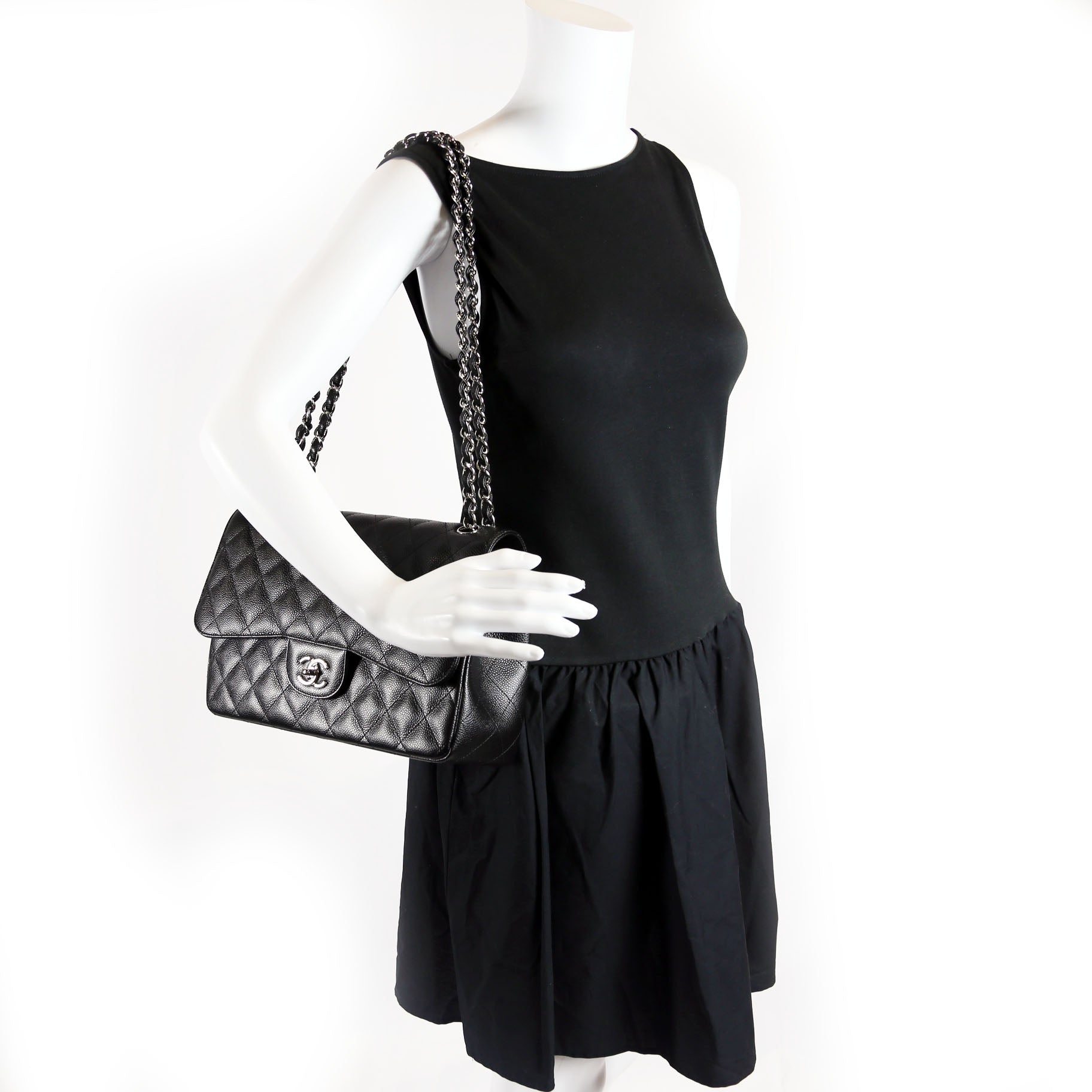 Classic Flap Jumbo Caviar 25M Black