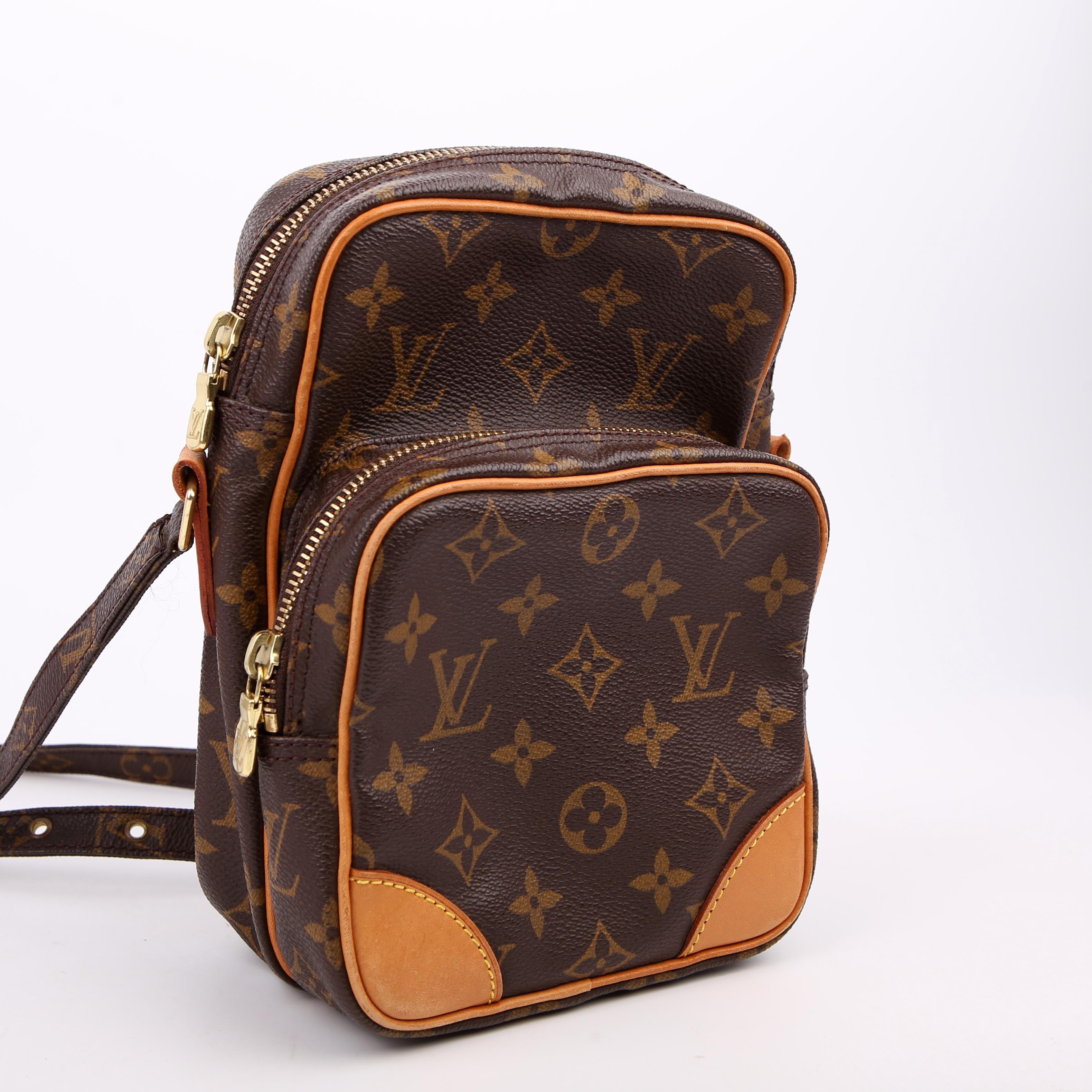 Amazone Monogram
