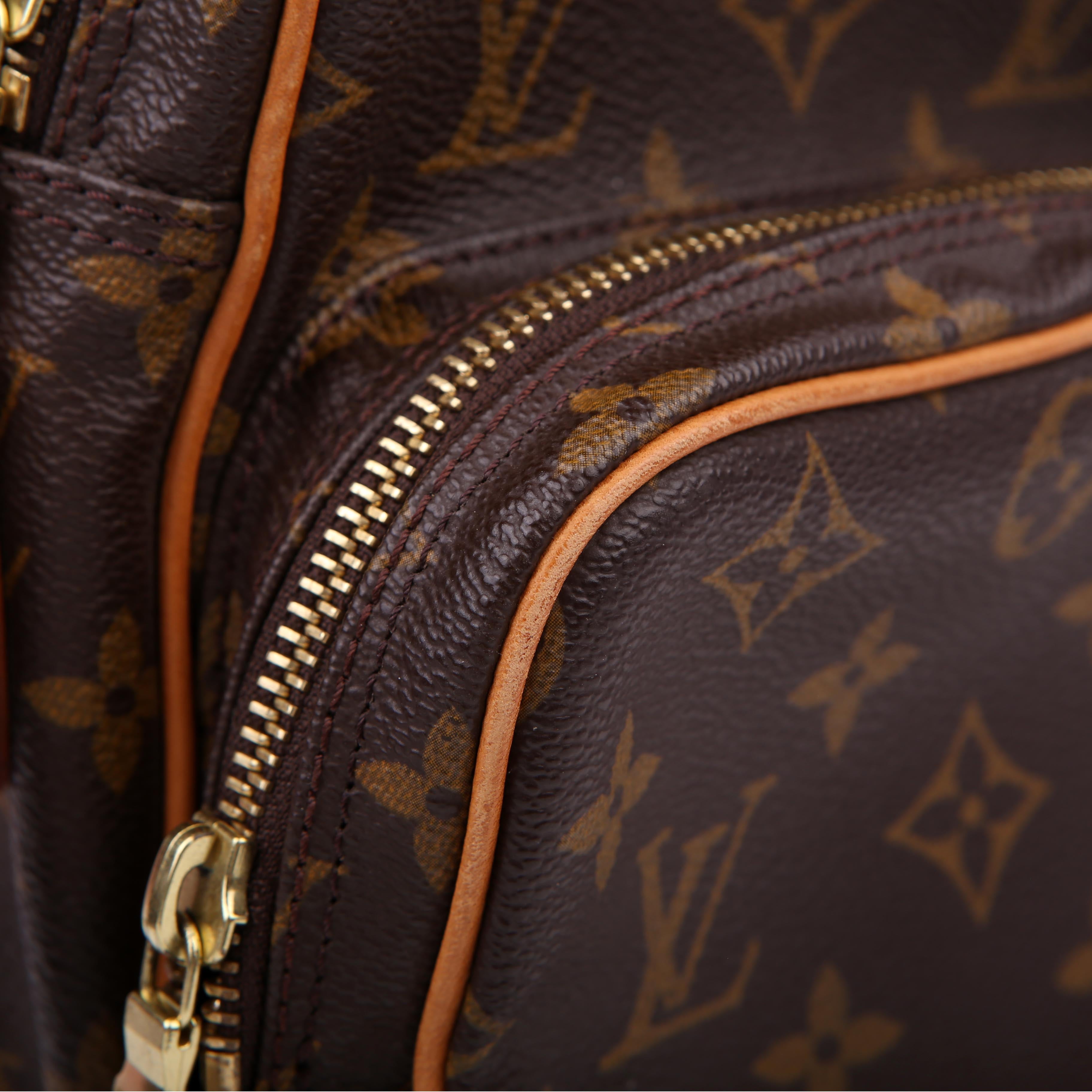 Amazone Monogram