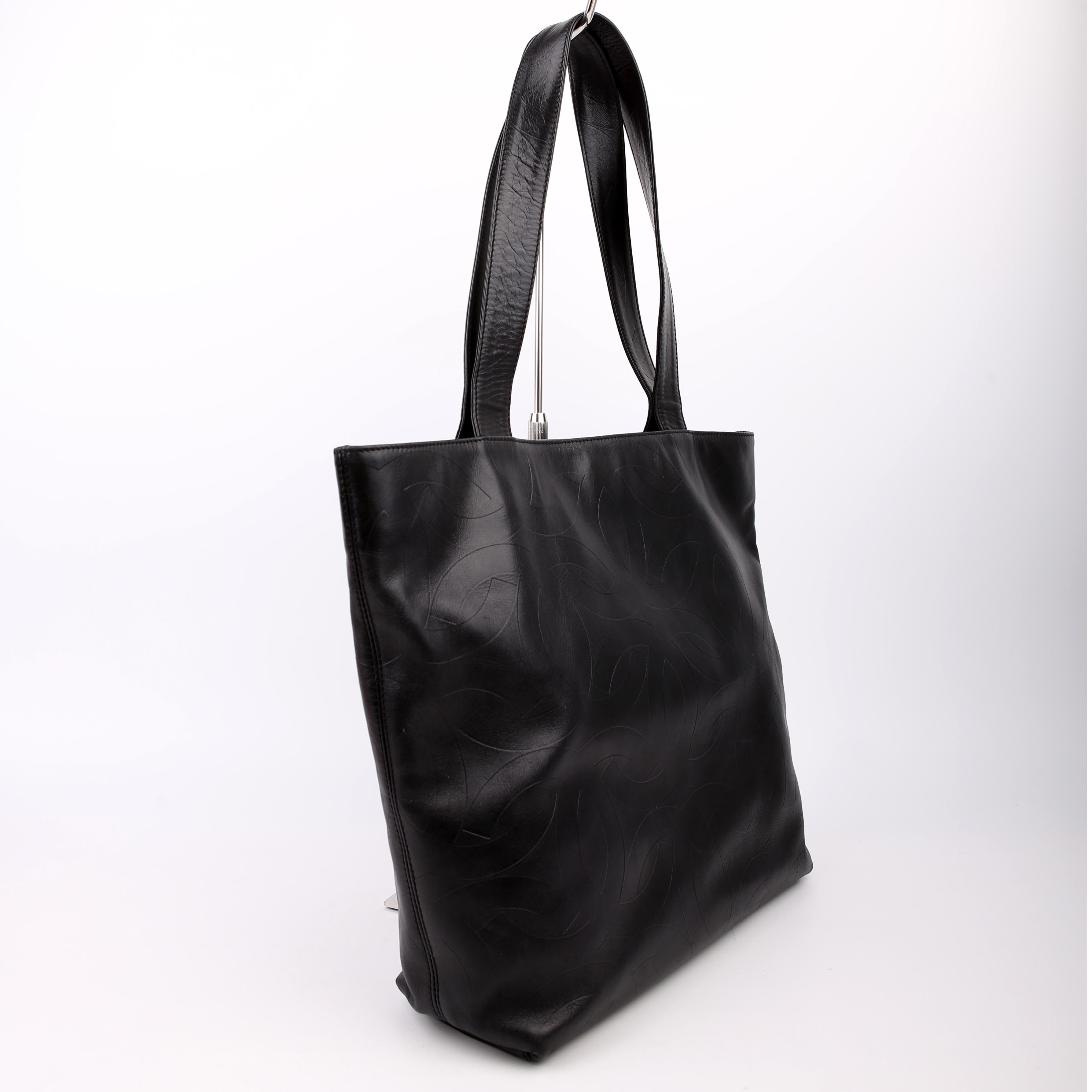Coco Mark Embossed Tote 6M Black