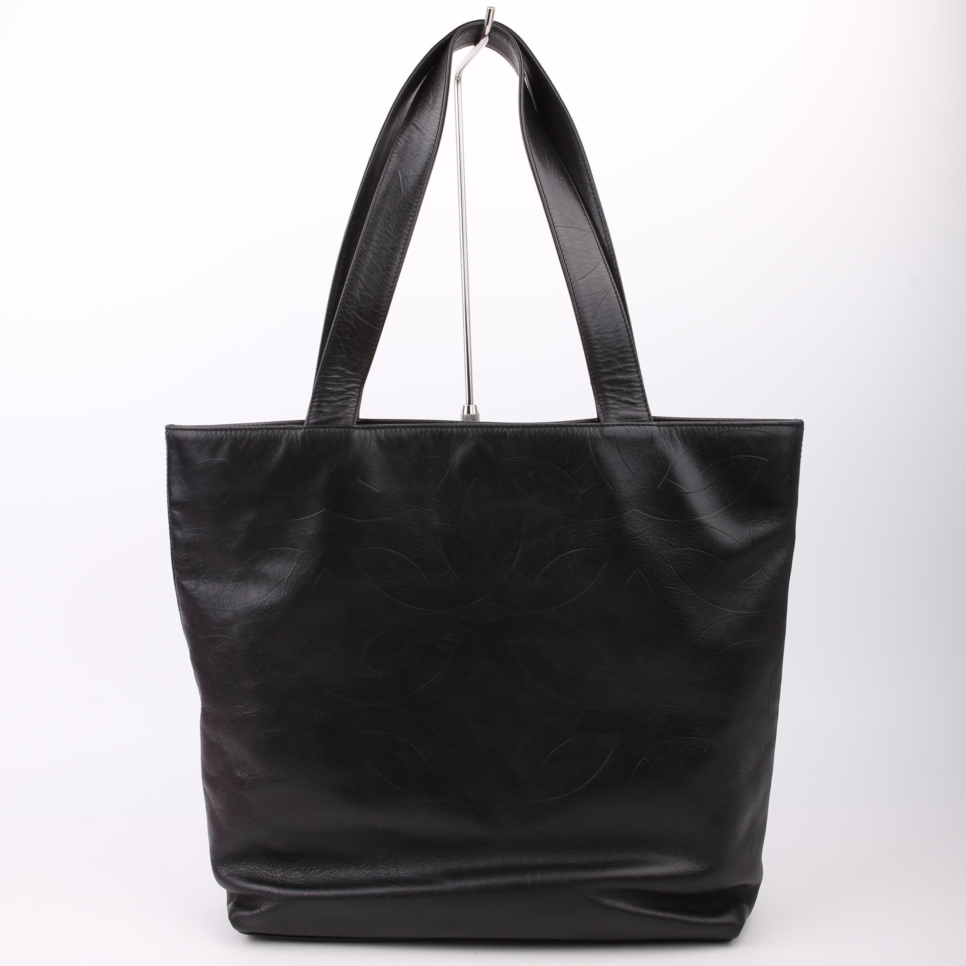Coco Mark Embossed Tote 6M Black