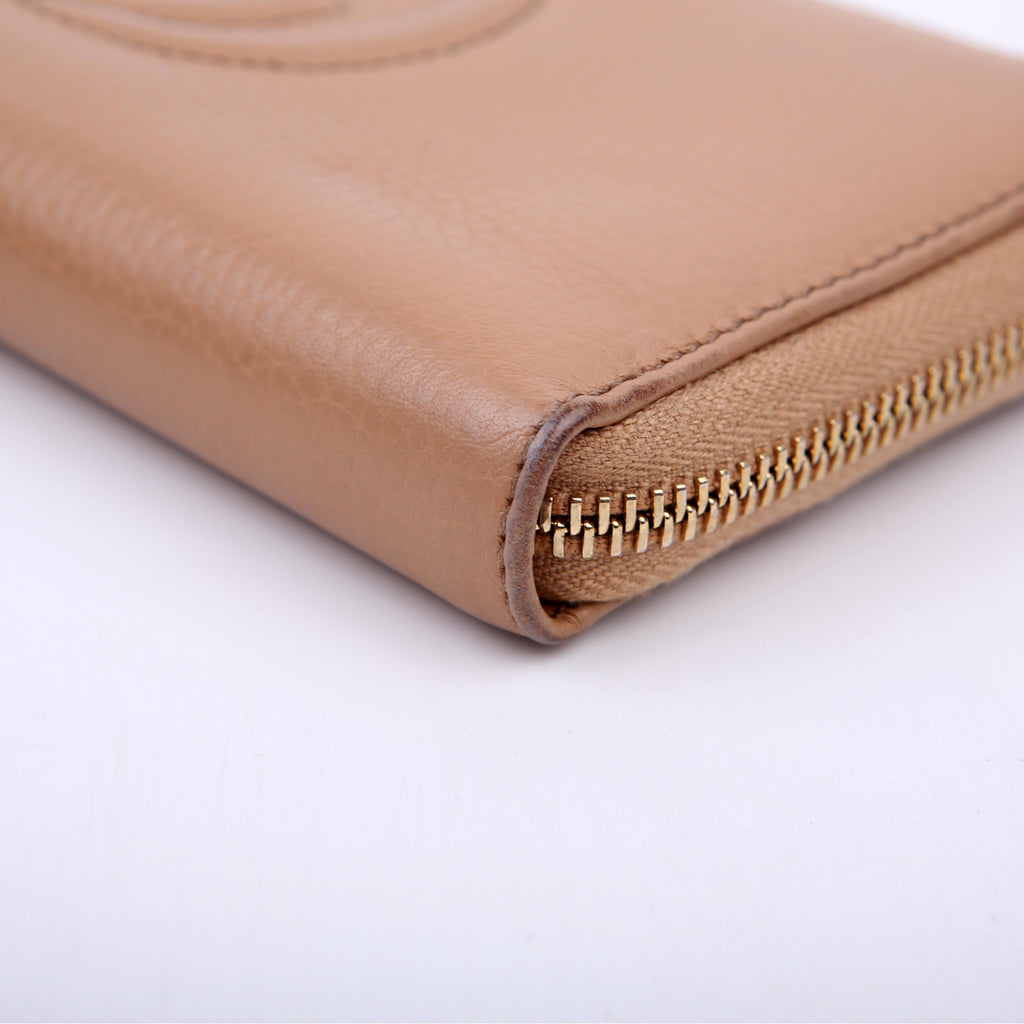 Gucci 308004 Soho Zippy Wallet Tan