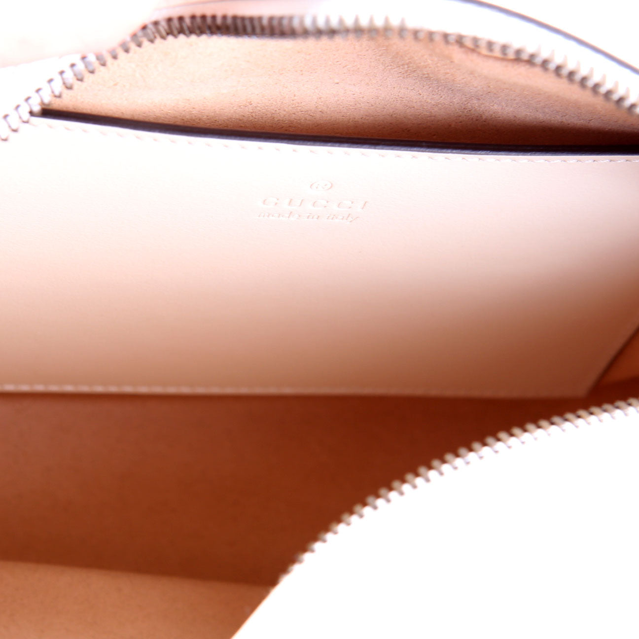 Gucci 447632 Marmont Small Leather Camera Ivory
