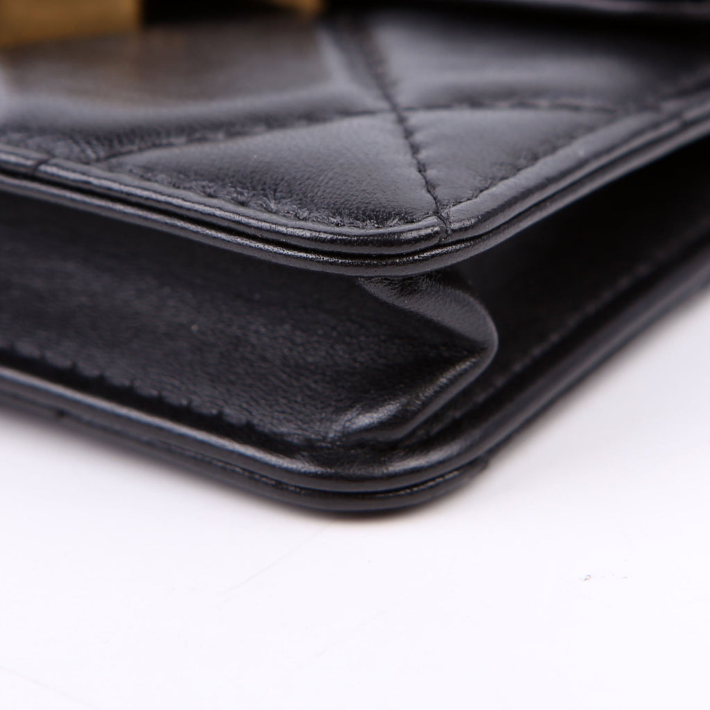 Diamond Lock Card Holder Lambskin Black