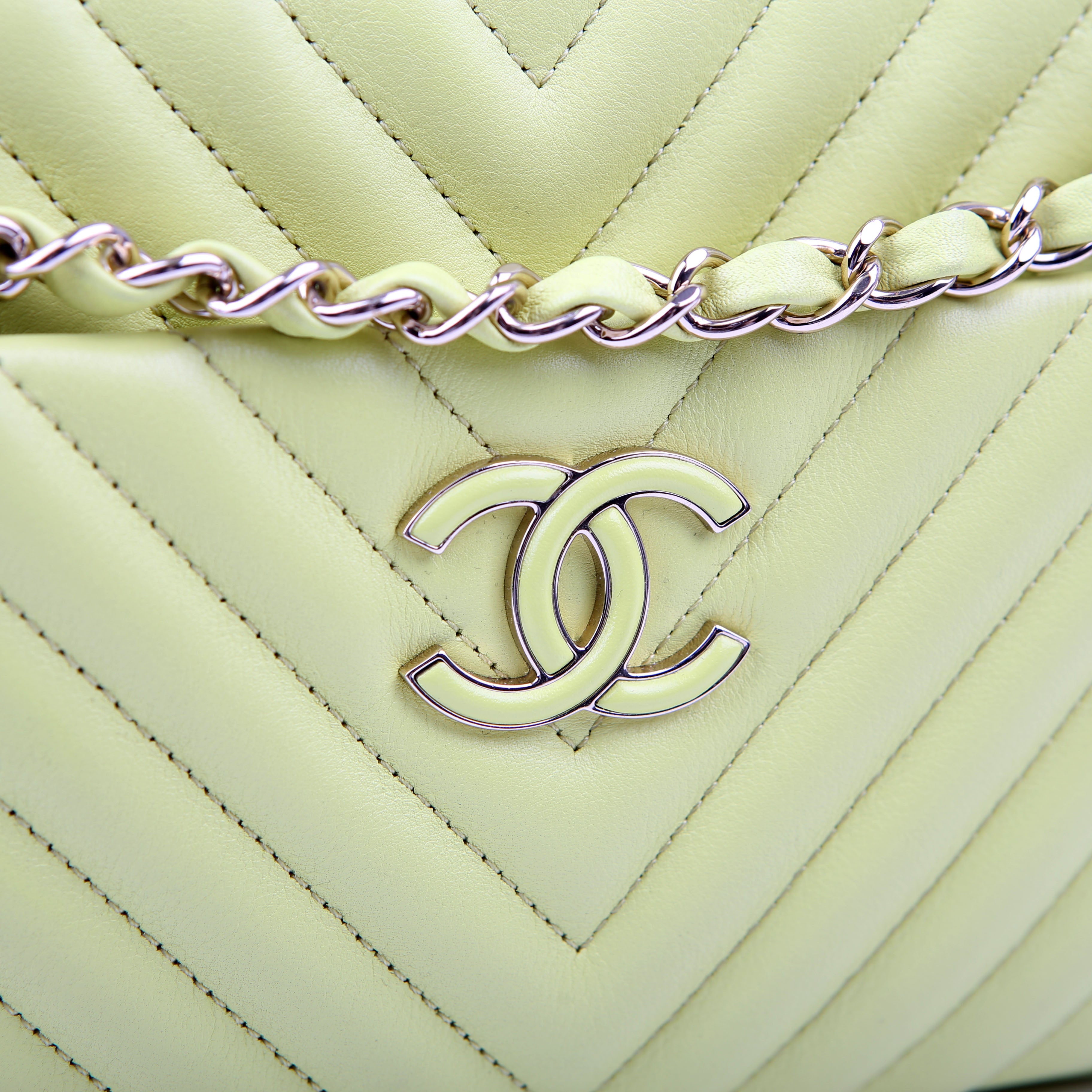 Daily Chevron Camera Bag Lambskin Yellow 27M
