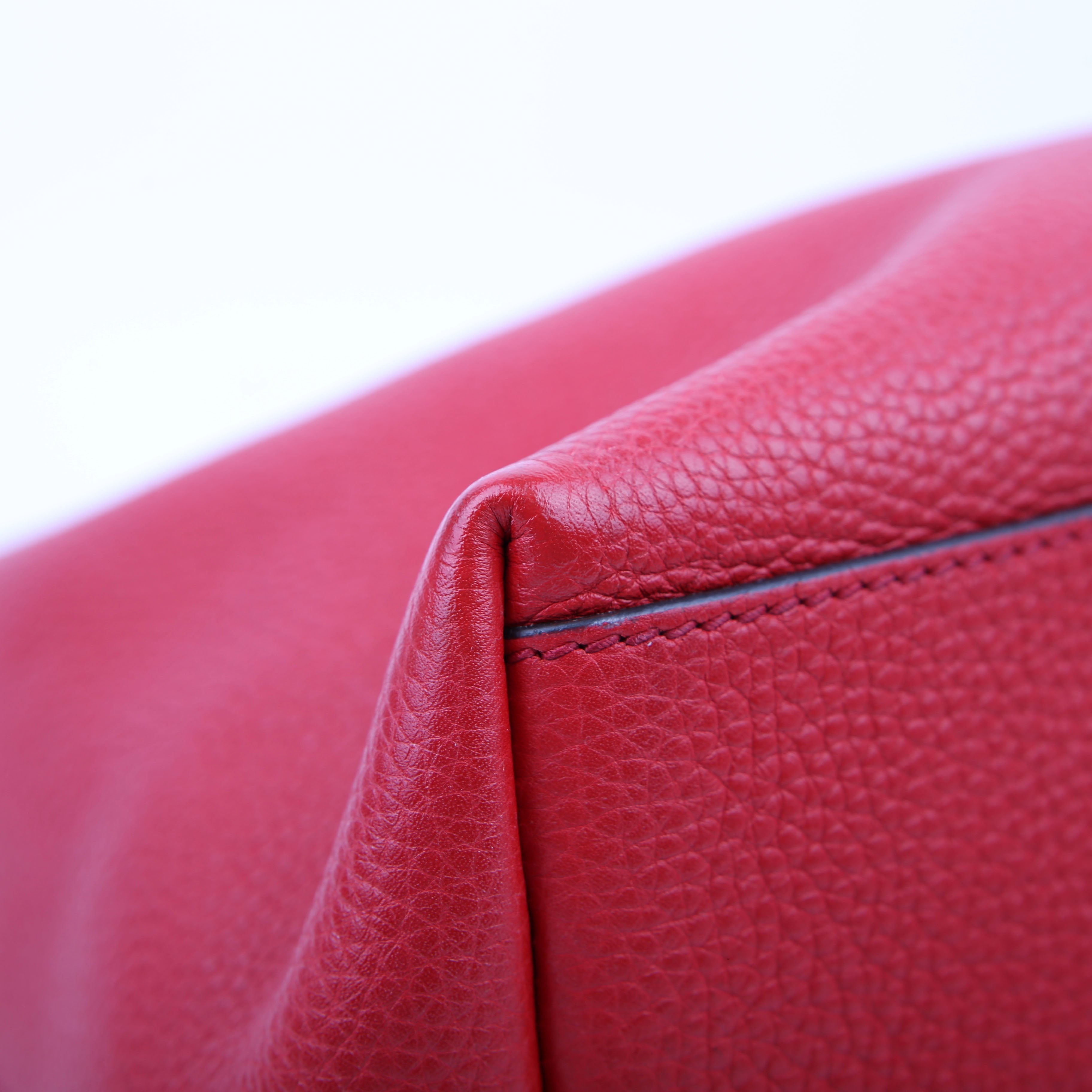 Gucci 536196 Soho Chain Tote Newer Red