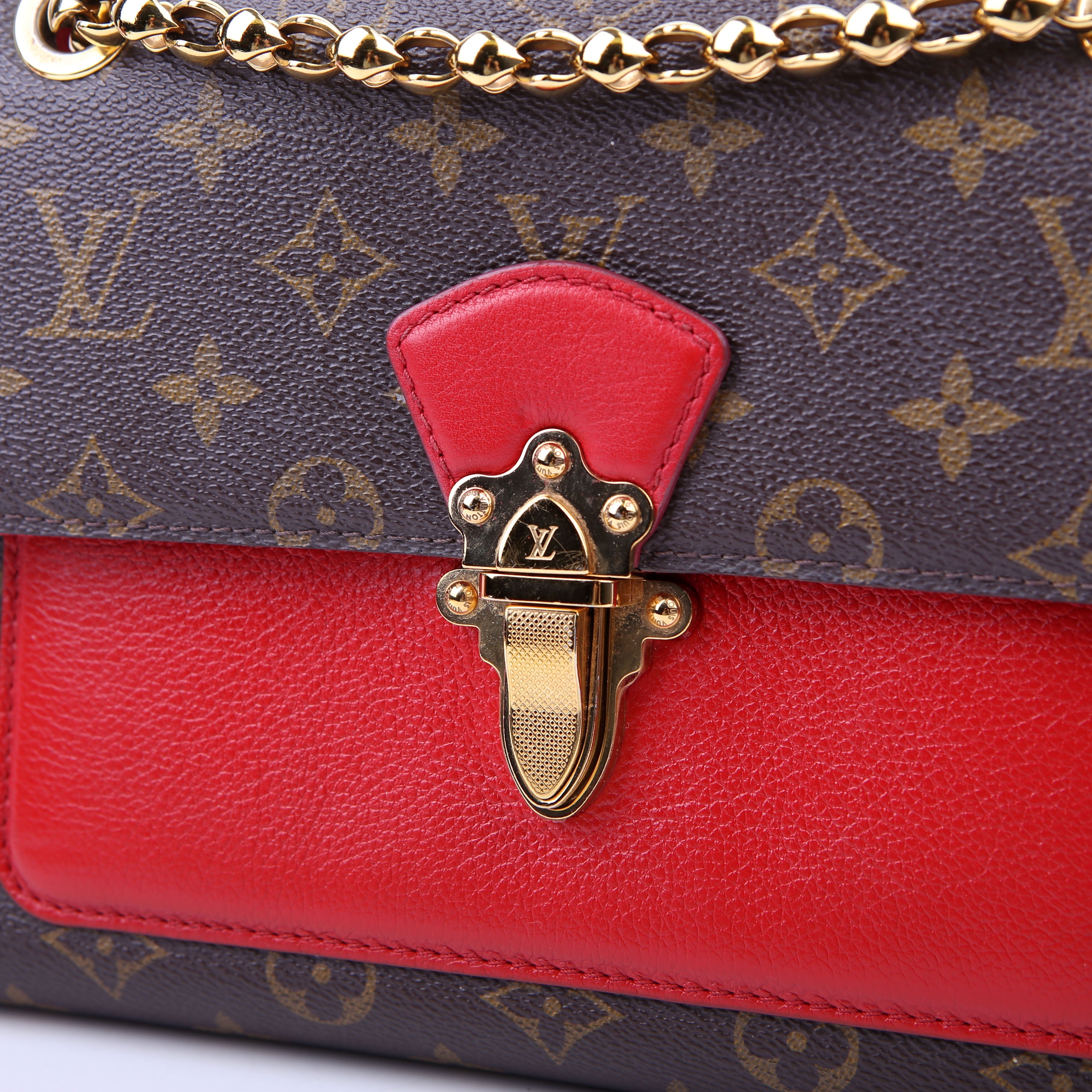 Victoire Monogram Red
