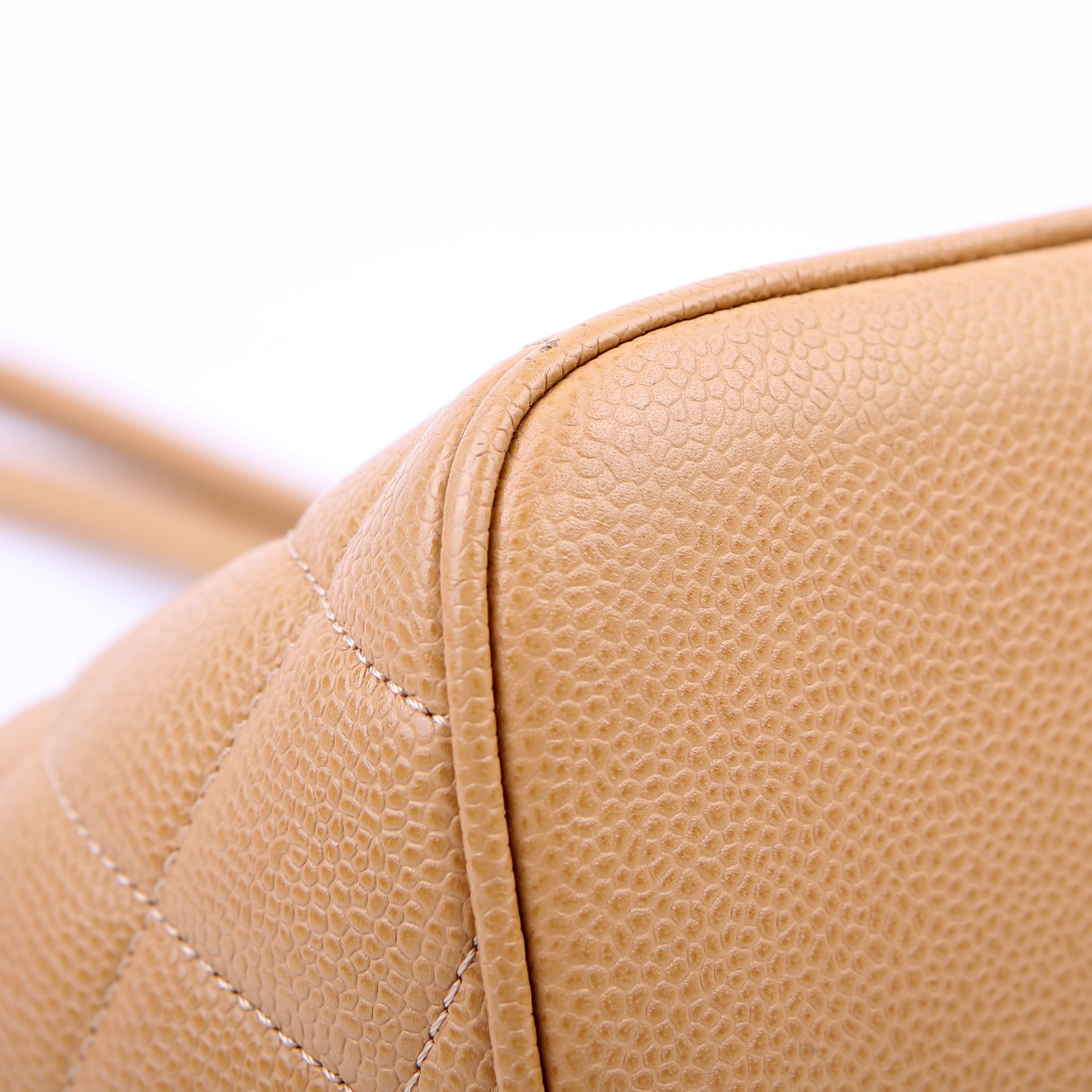 Medallion Tote Beige