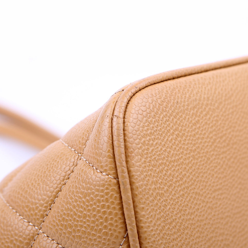 Medallion Tote Beige