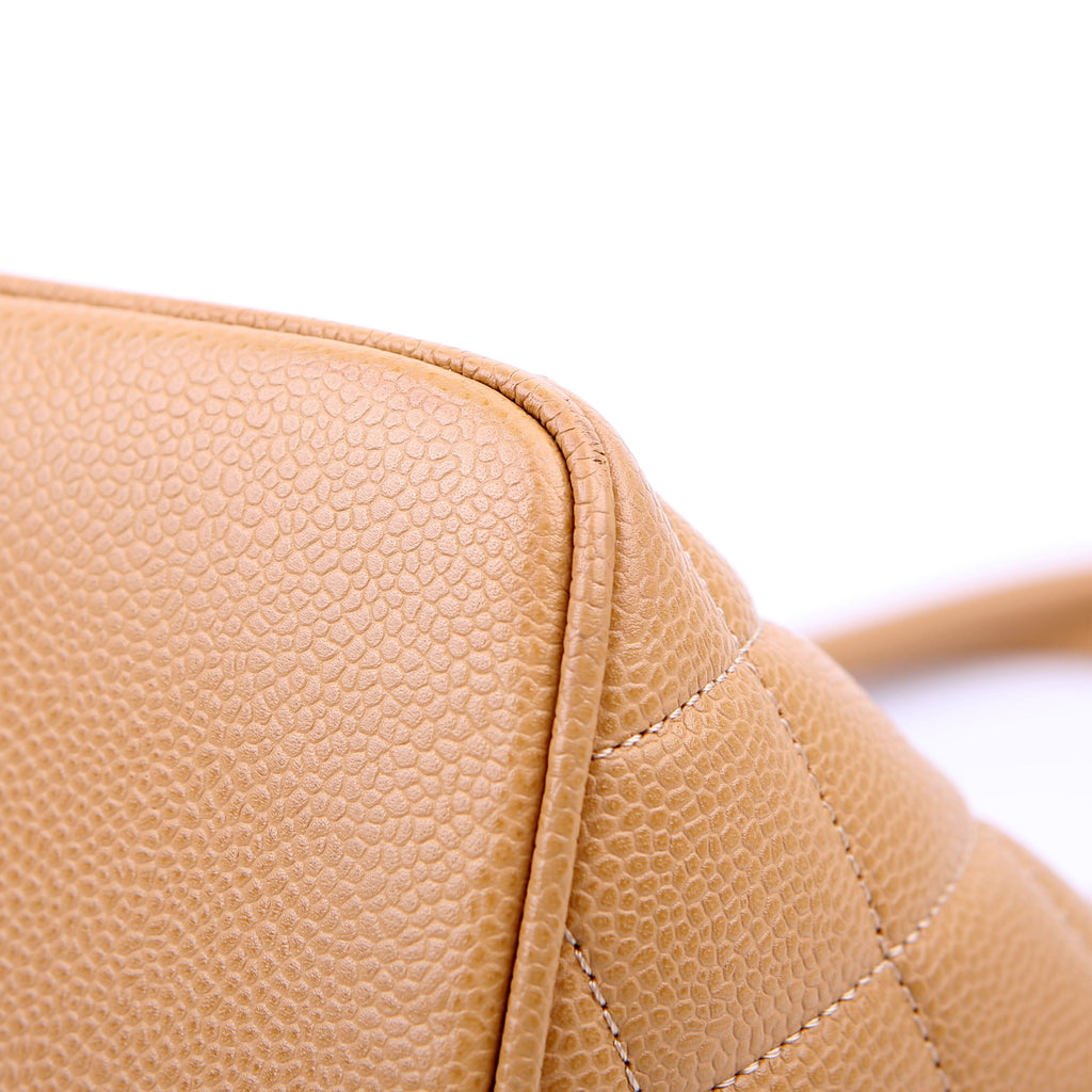 Medallion Tote Beige
