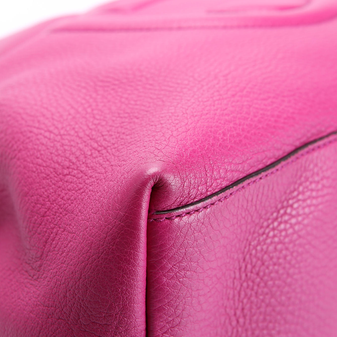 308982 Soho Leather Shoulder Medium