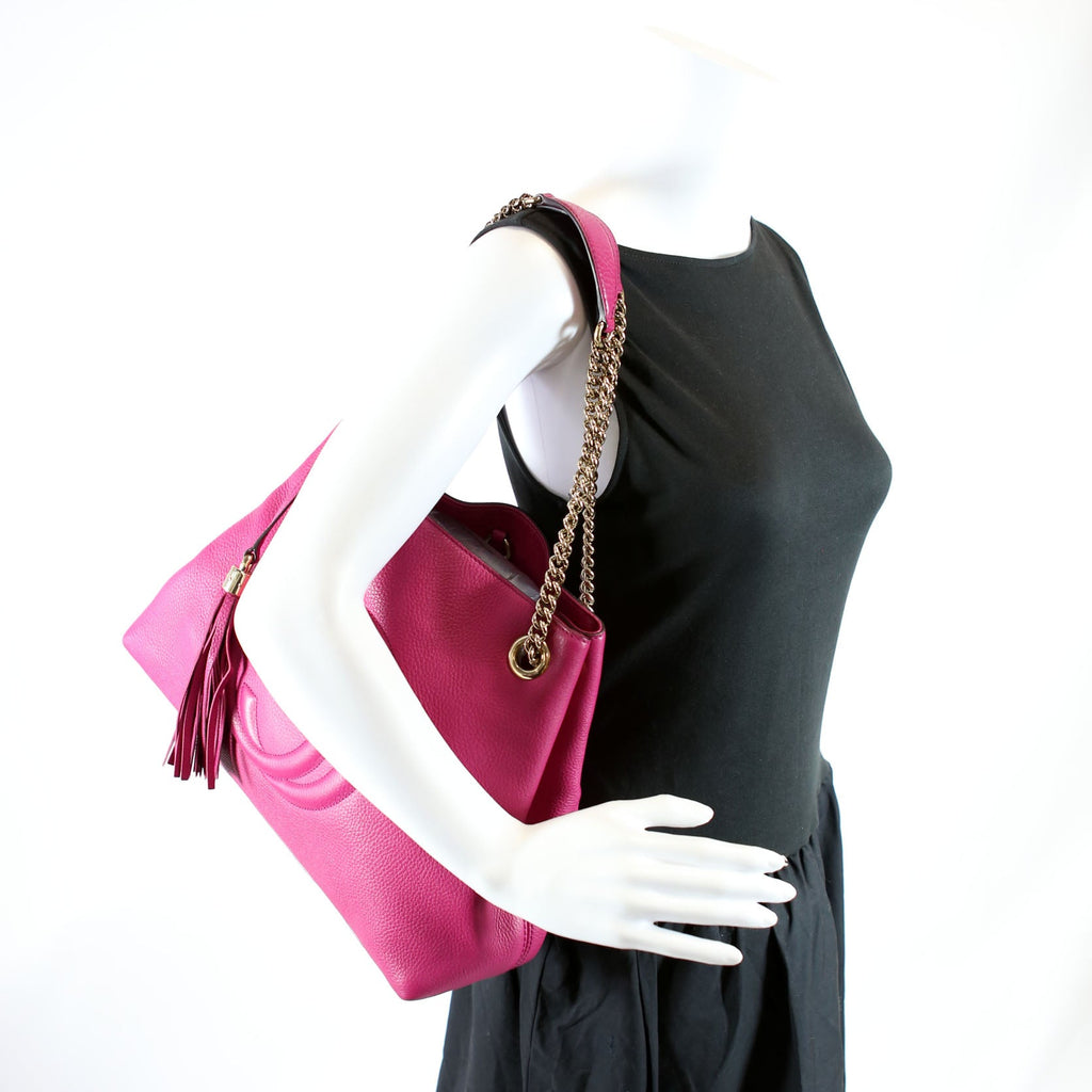 308982 Soho Leather Shoulder Medium