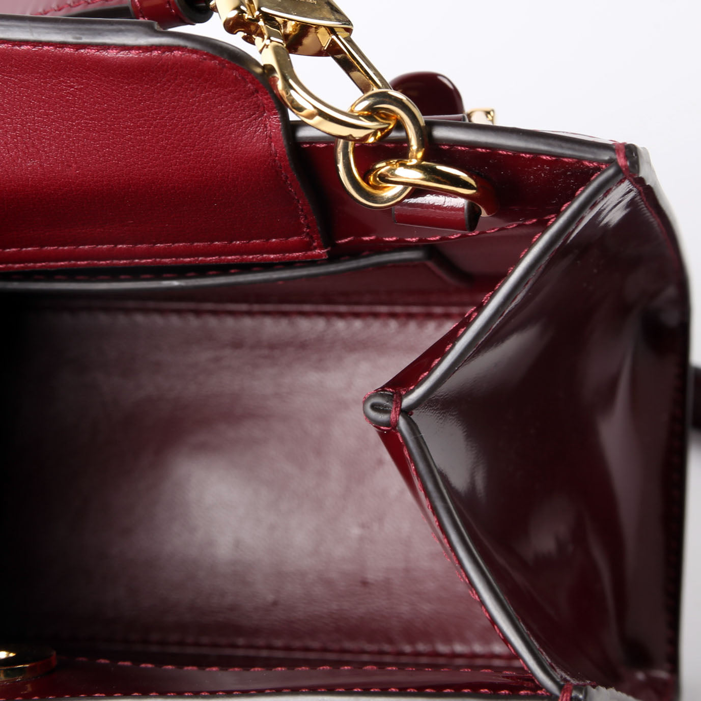 Gucci 832936 Diana Mini Tote Patent Red