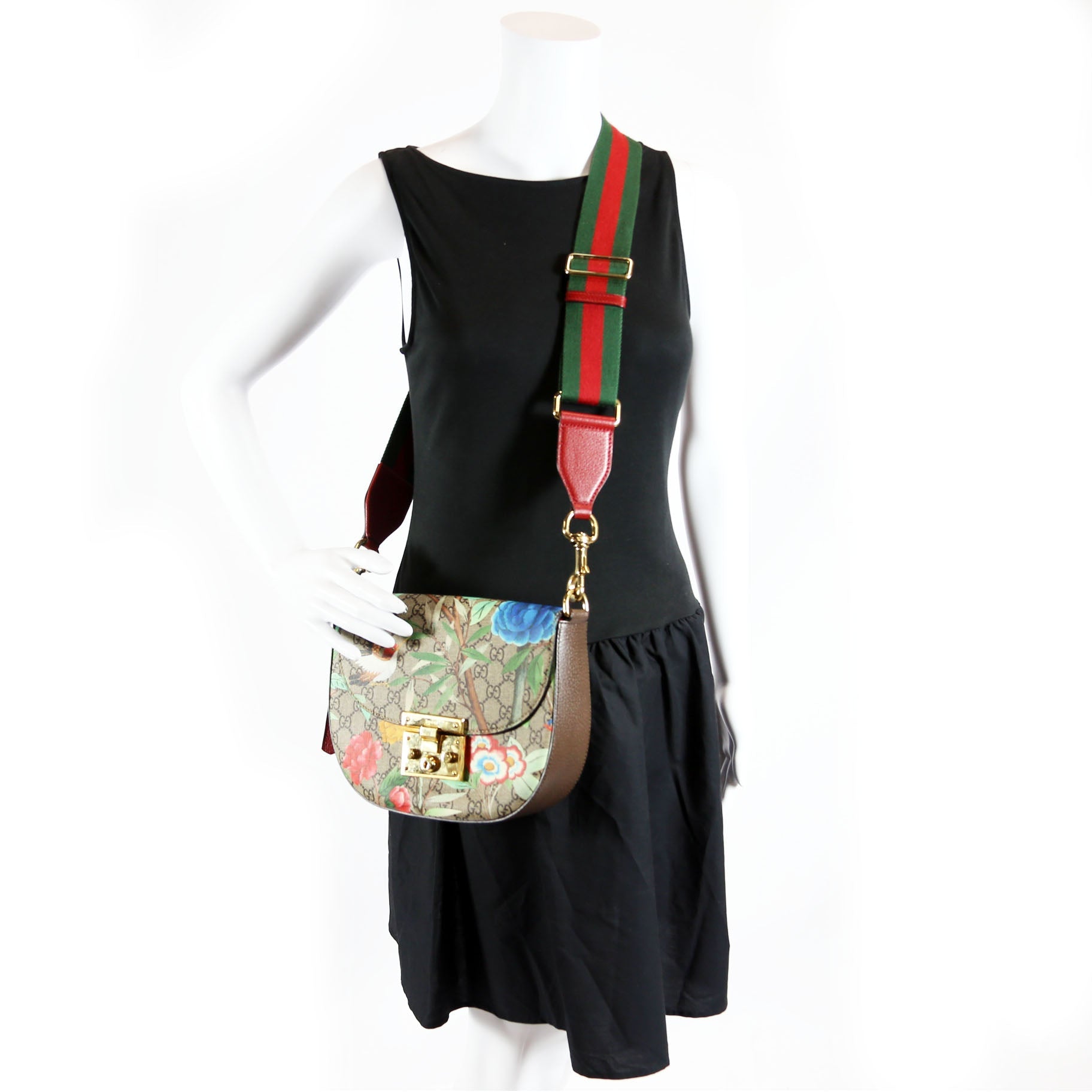 Gucci 453189 Padlock GG Supreme Tian Medium Messenger Multicolor