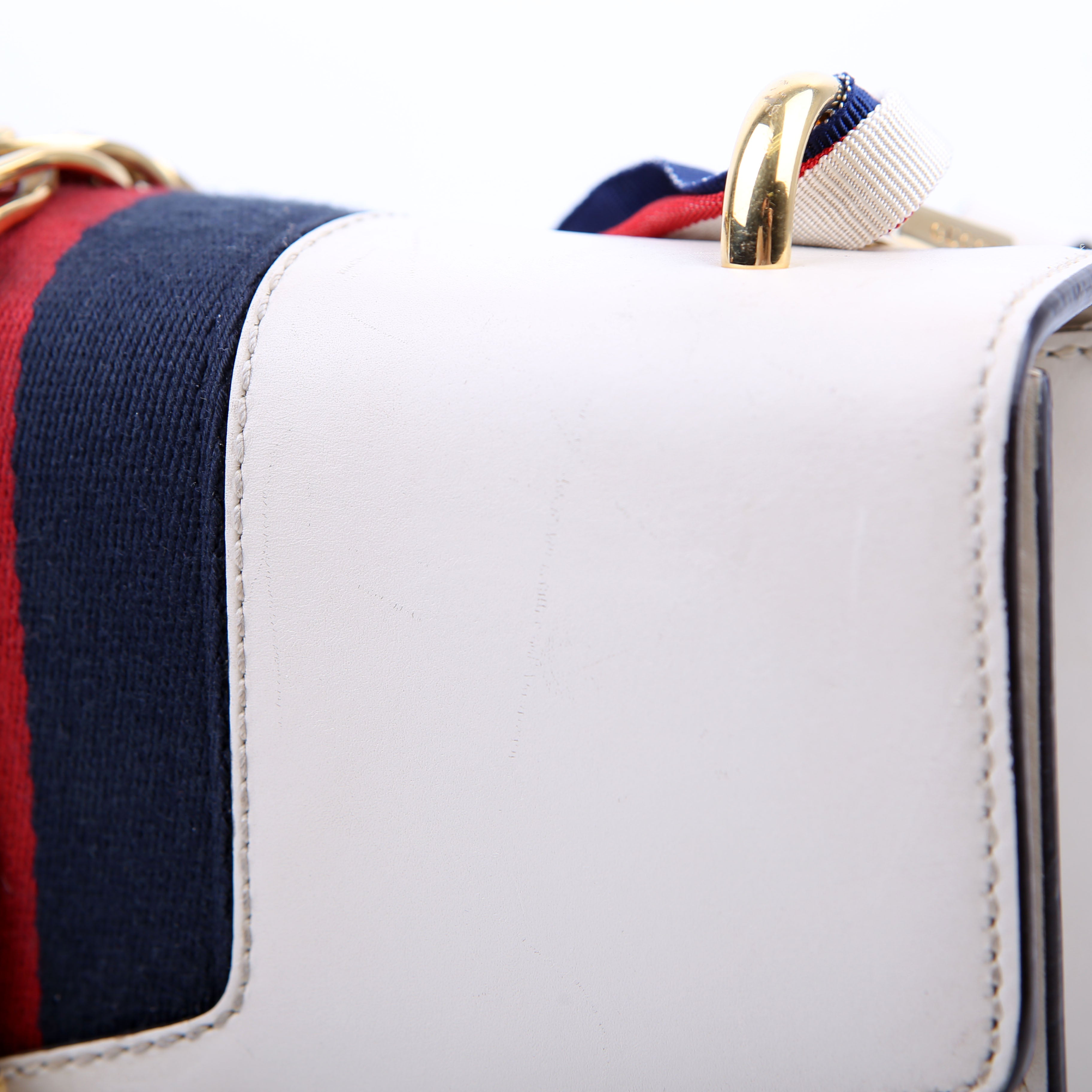 Gucci 421882 Sylvie Shoulder Small White