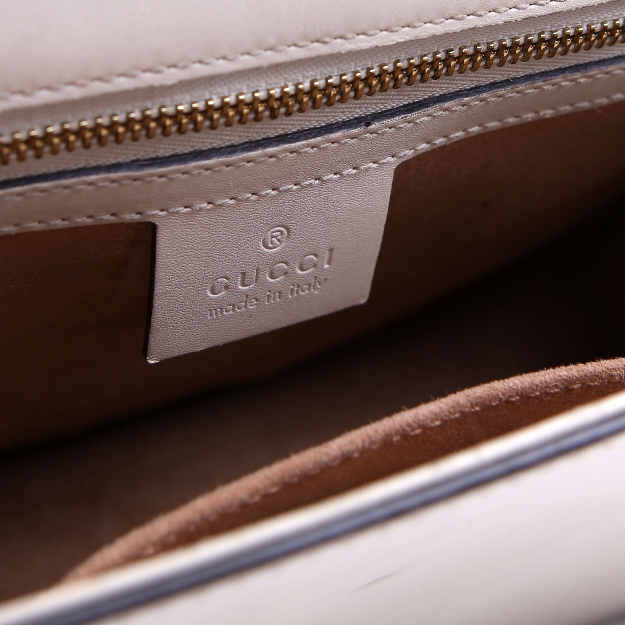 Gucci 421882 Sylvie Shoulder Small White