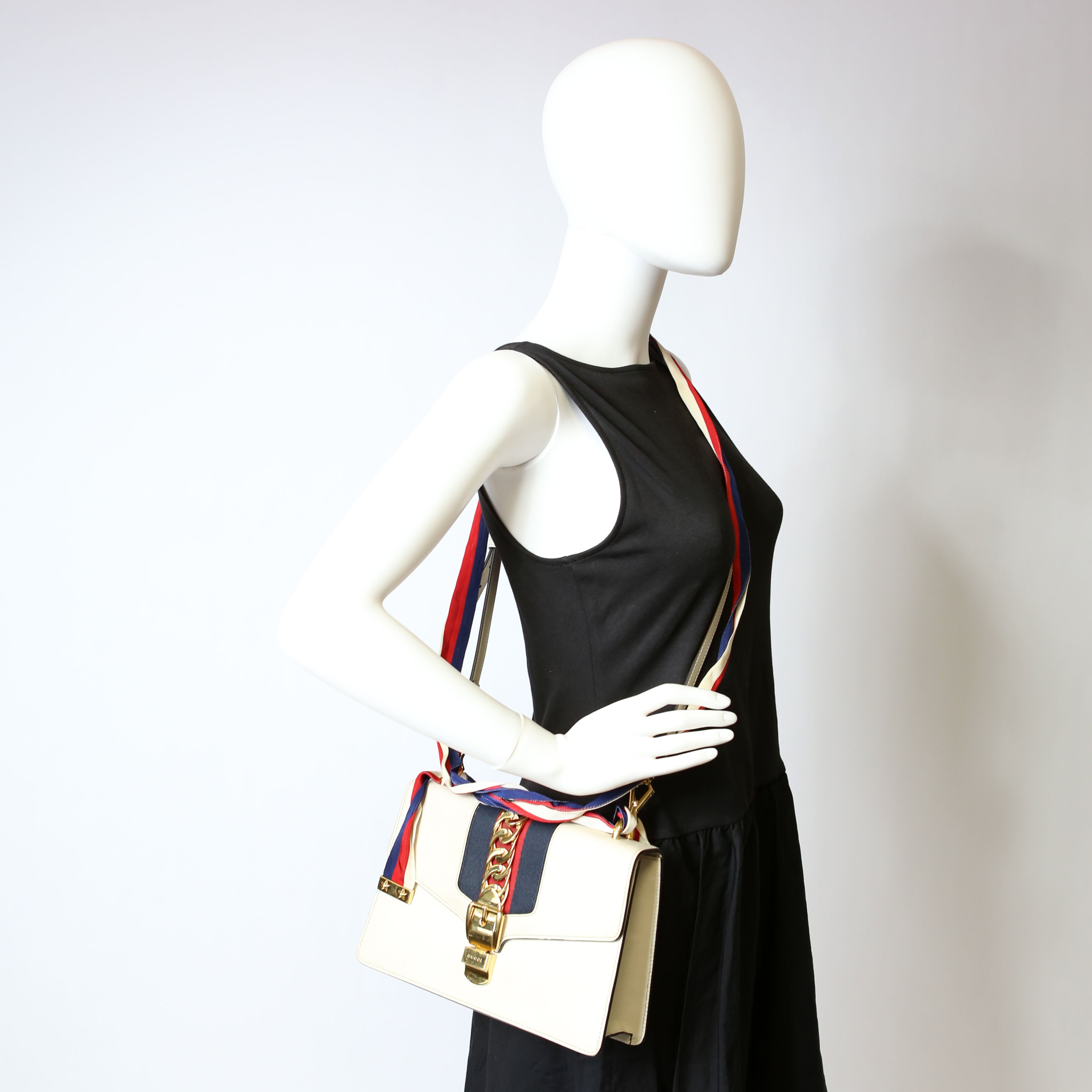 Gucci 421882 Sylvie Shoulder Small White