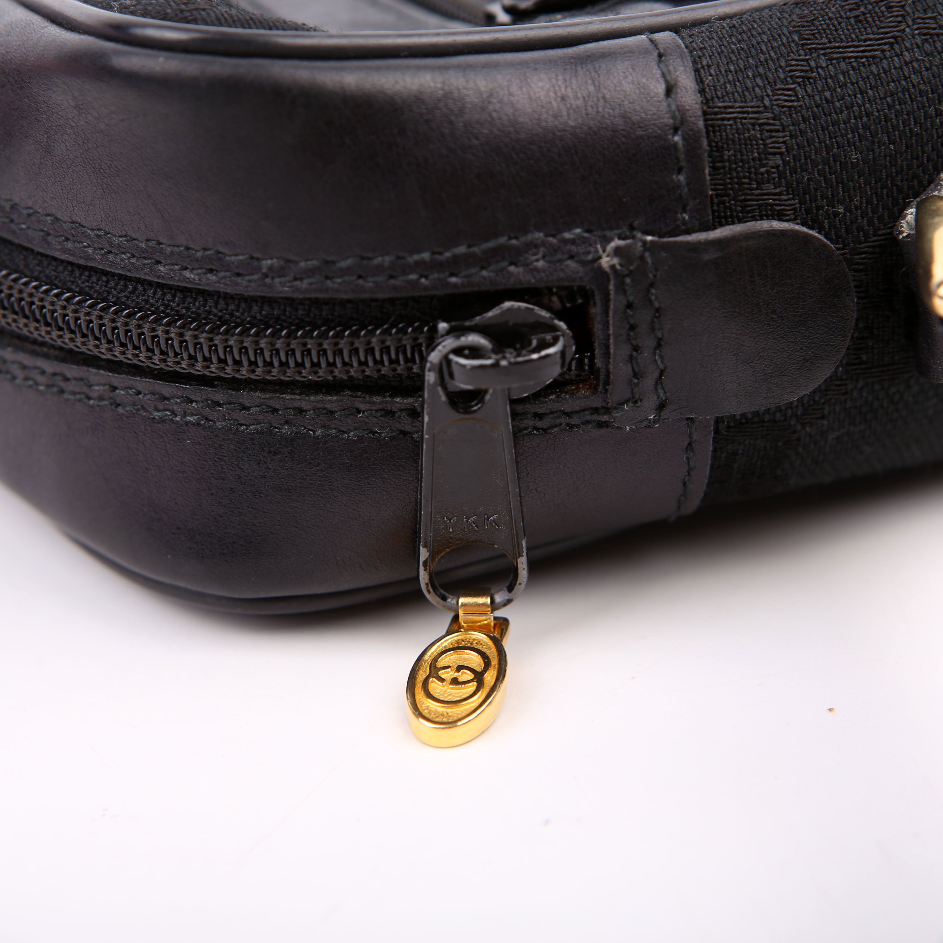 Gucci 010.378 Sherry Line Crossbody Vintage Black