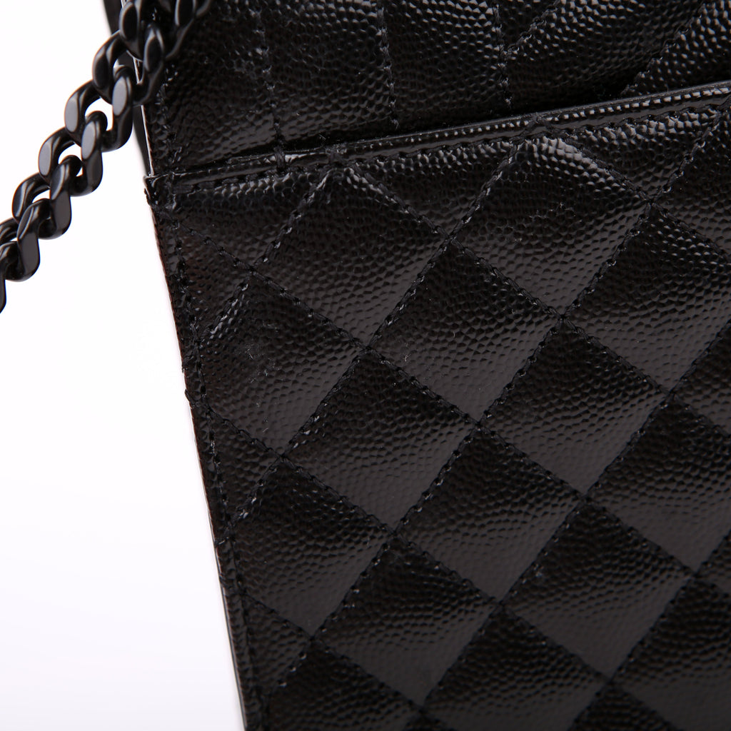 SAINT LAURENT Envelope Large Triquilt Black