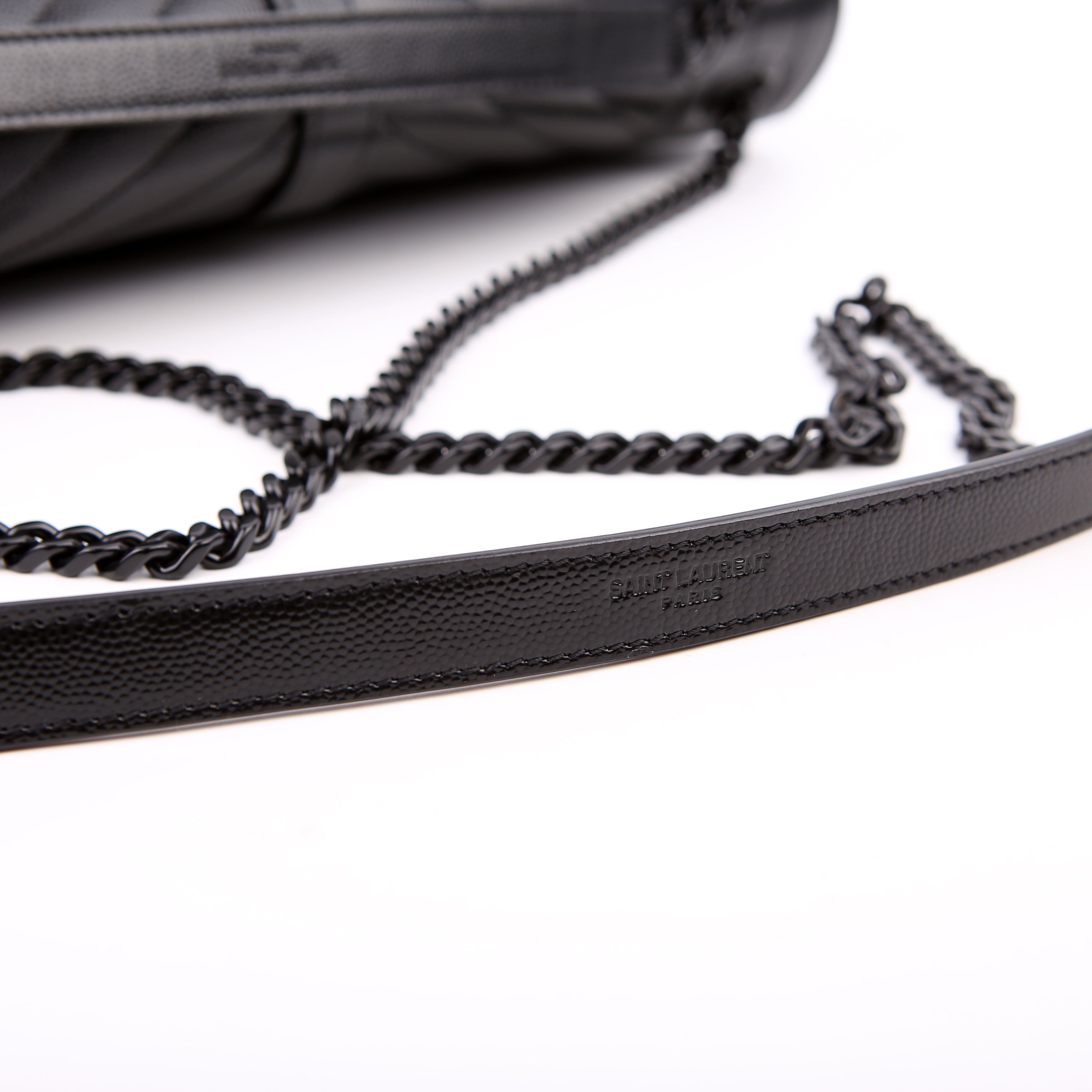 SAINT LAURENT Envelope Large Triquilt Black
