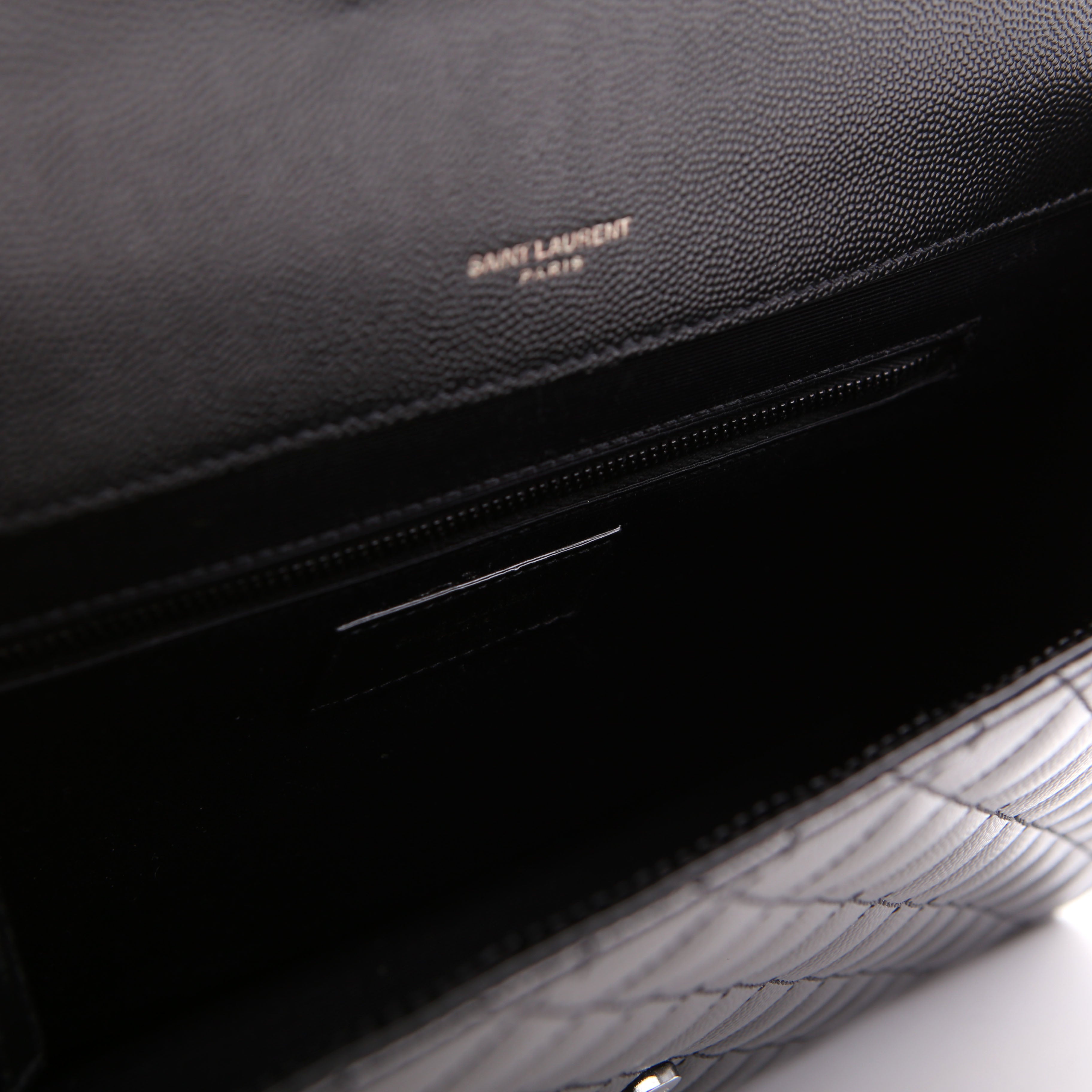 SAINT LAURENT Envelope Large Triquilt Black
