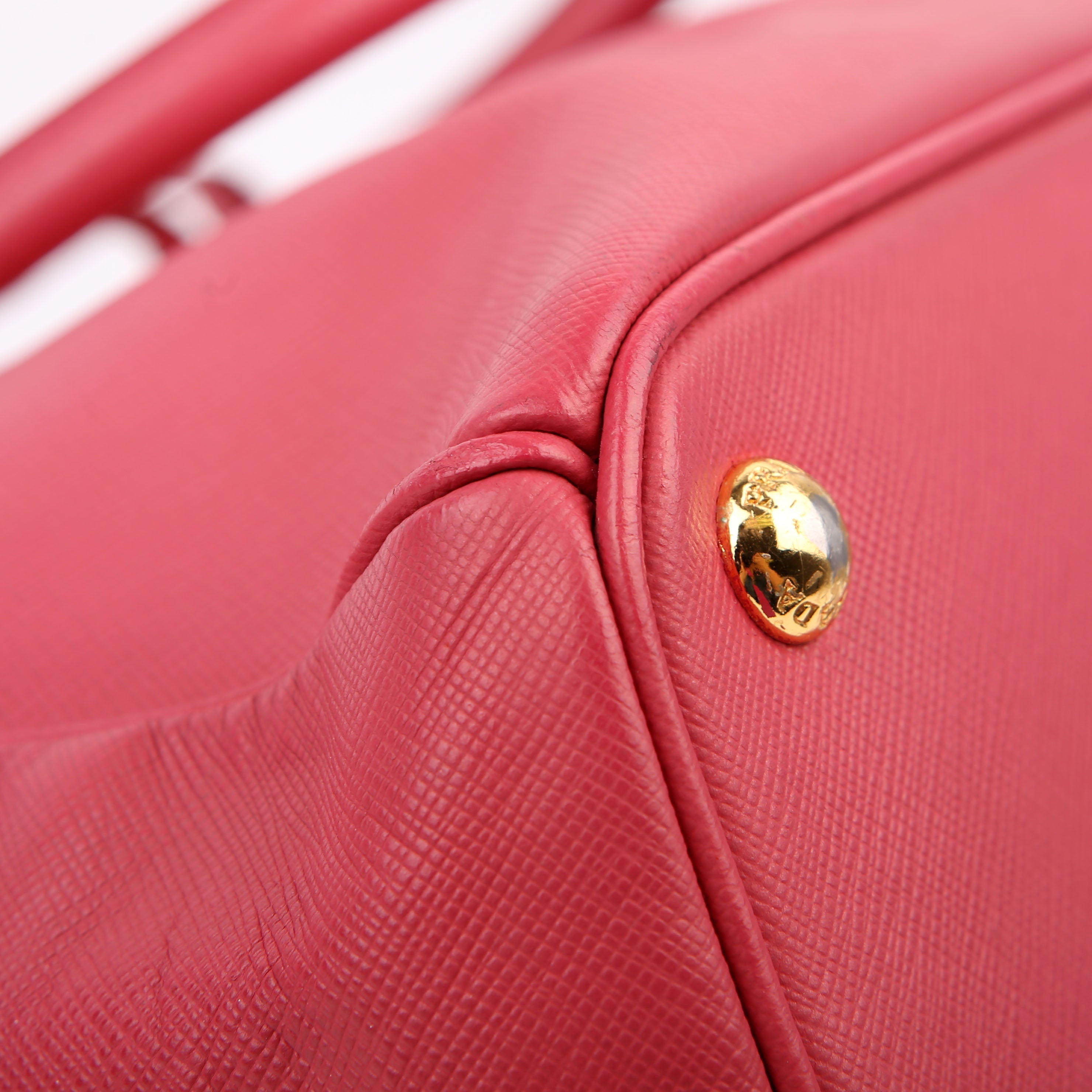 Prada Saffiano Galleria Small Pink
