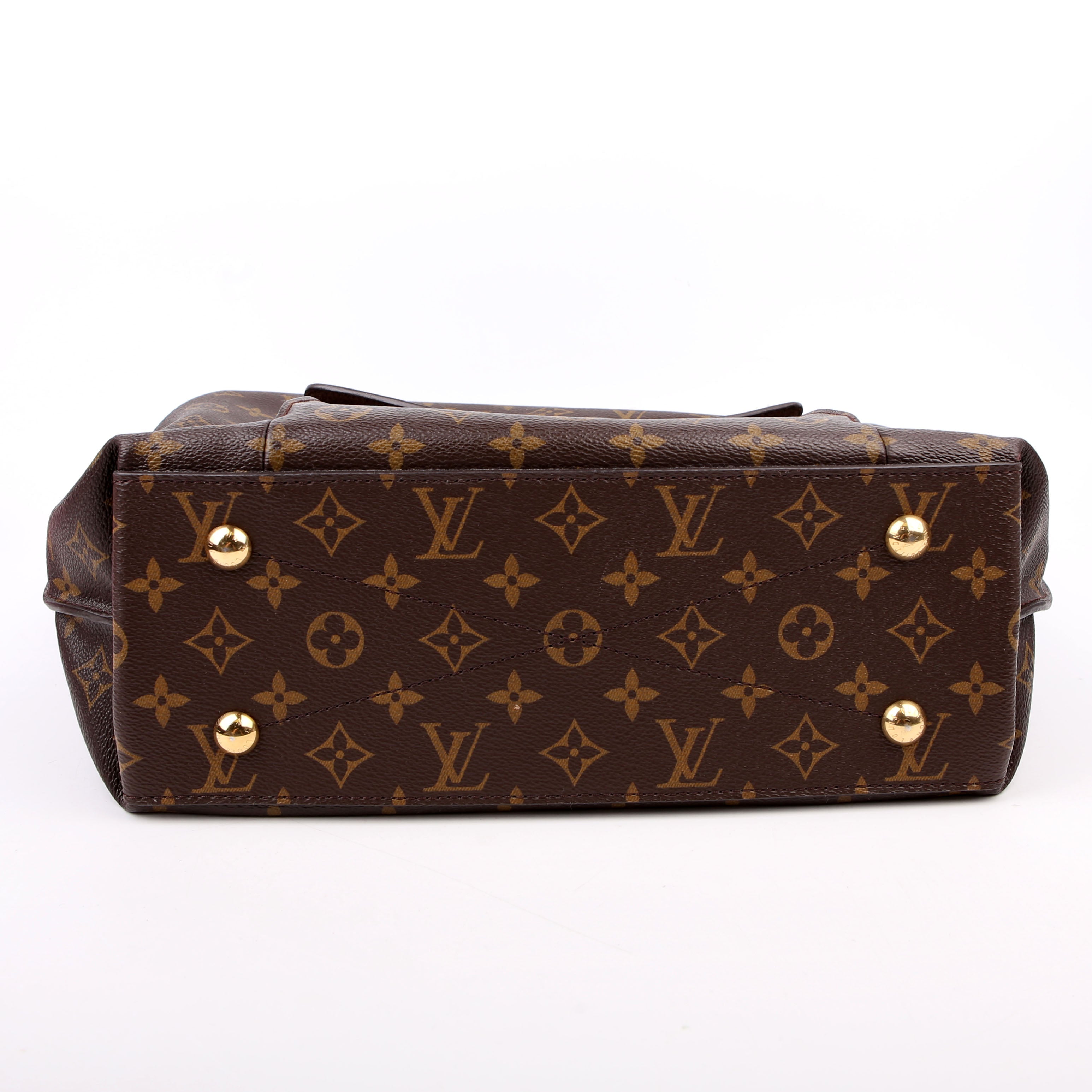 Metis Shoulder Monogram