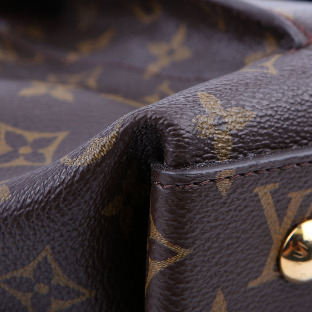 Metis Shoulder Monogram