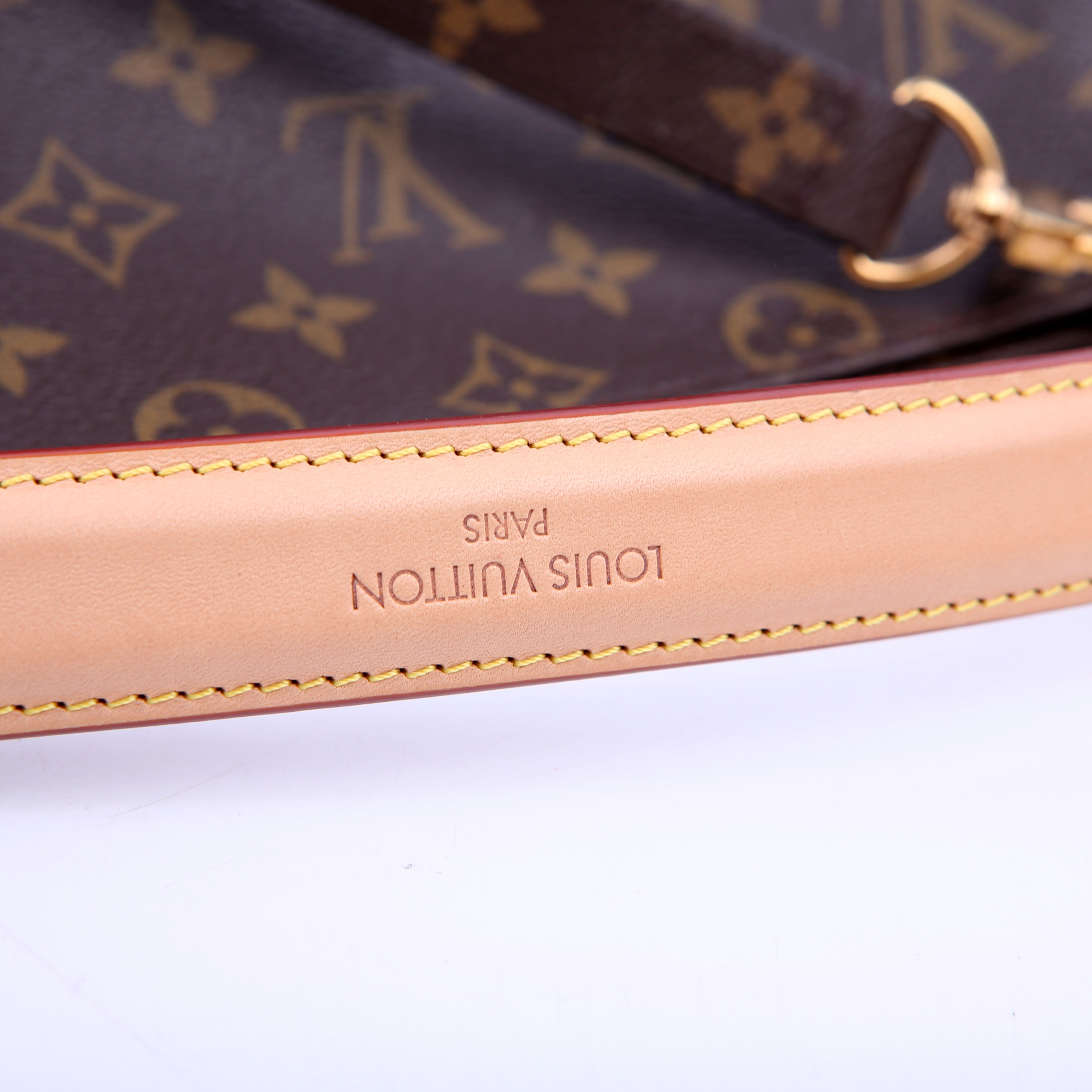 Metis Shoulder Monogram