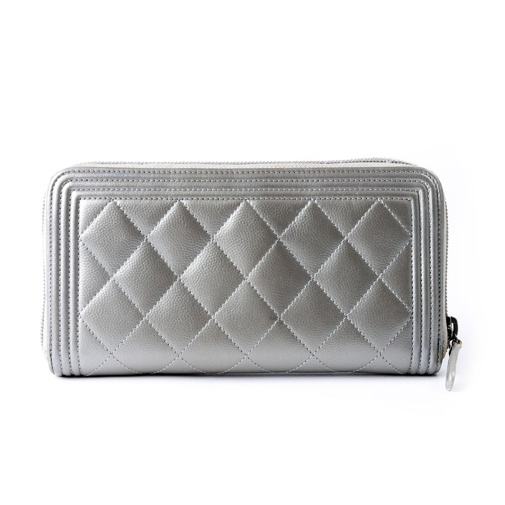 Boy Wallet Zip Around Quilted Caviar 24M Pewter